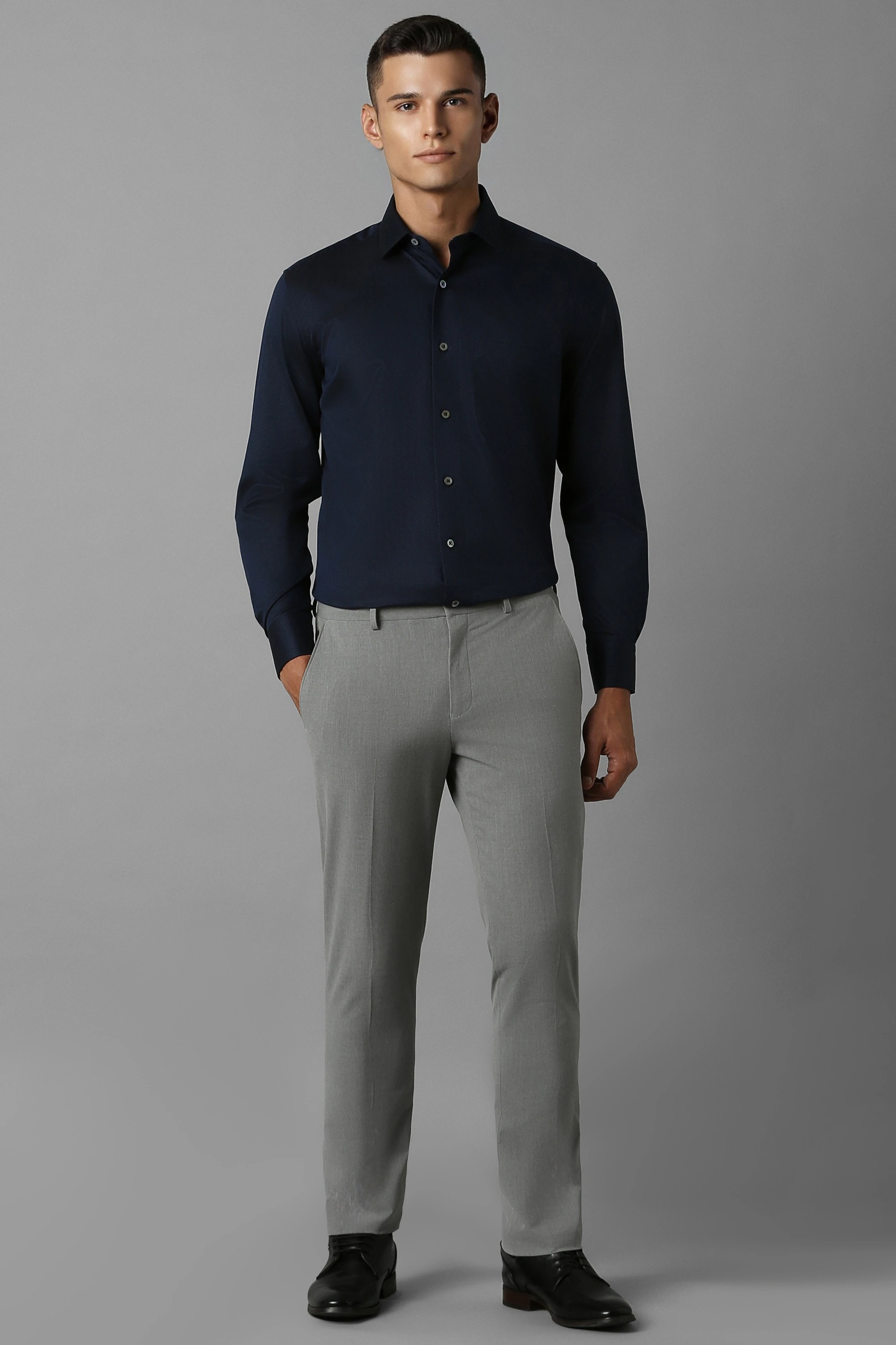 56854-men-navy-classic-fit-print-full-sleeves-formal-shirt-navy-1.webp