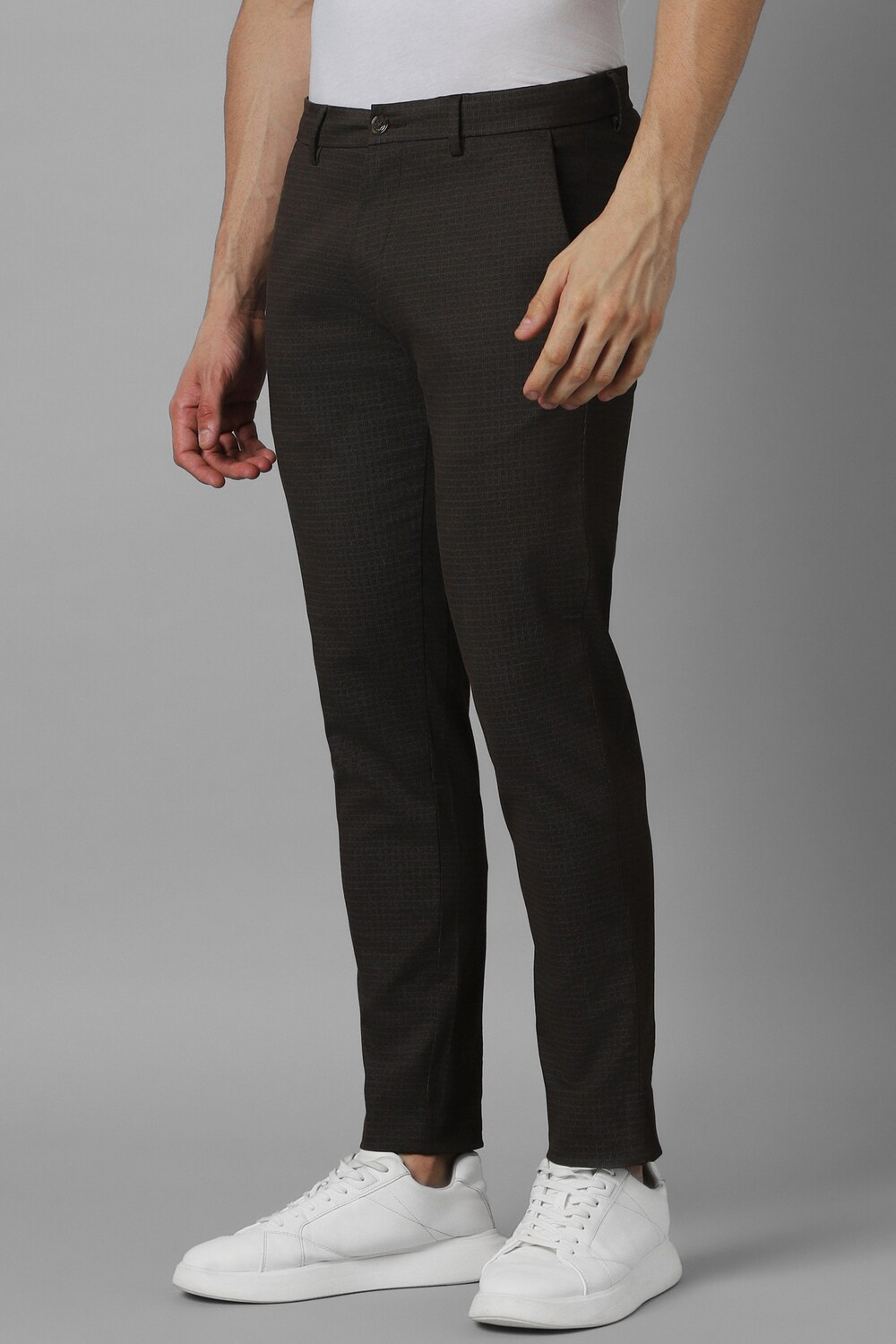 57399-men-green-slim-fit-check-flat-front-casual-trousers-green-1.jpg