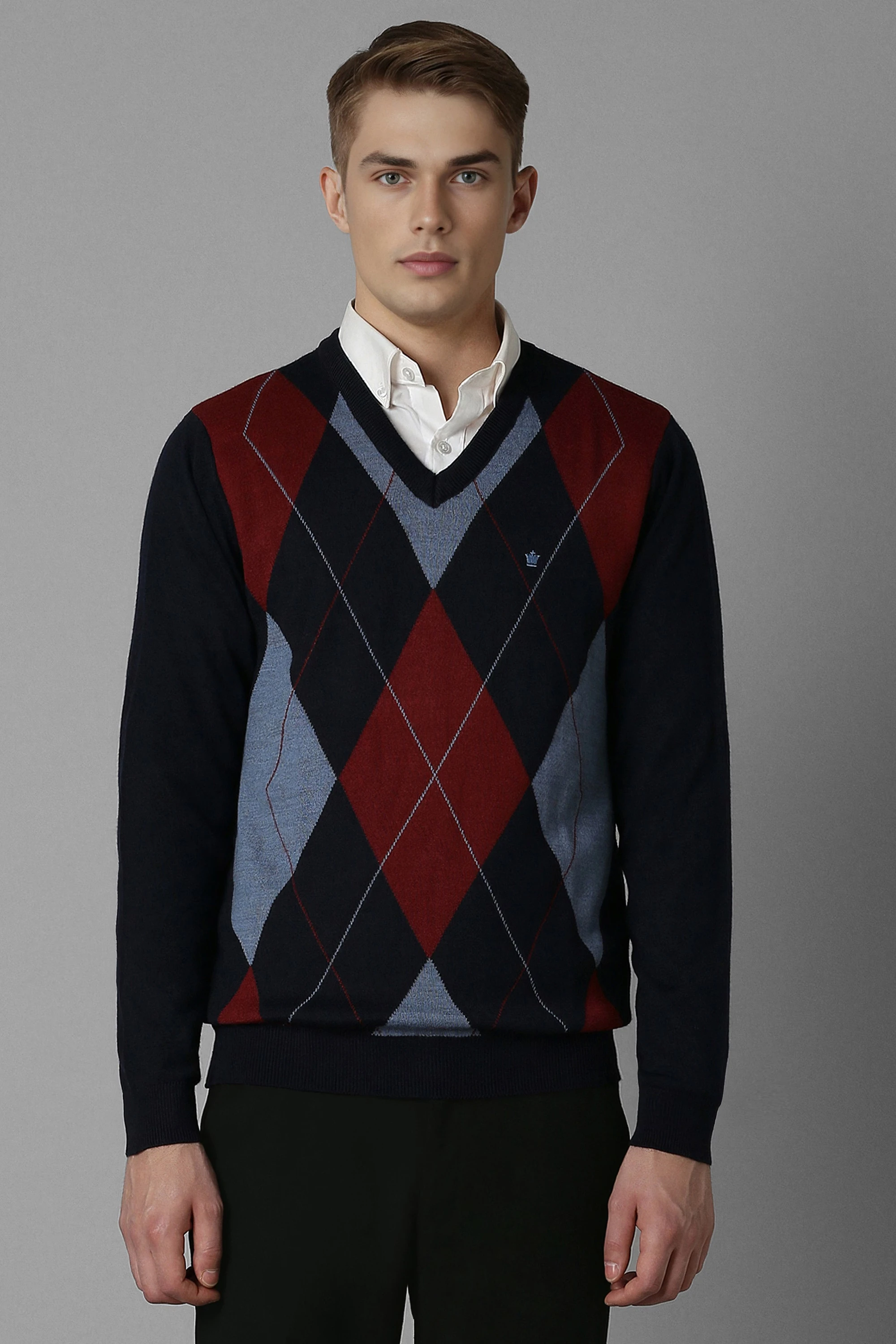 Men Navy Argyle V Neck Full Sleeves Sweater-Navy