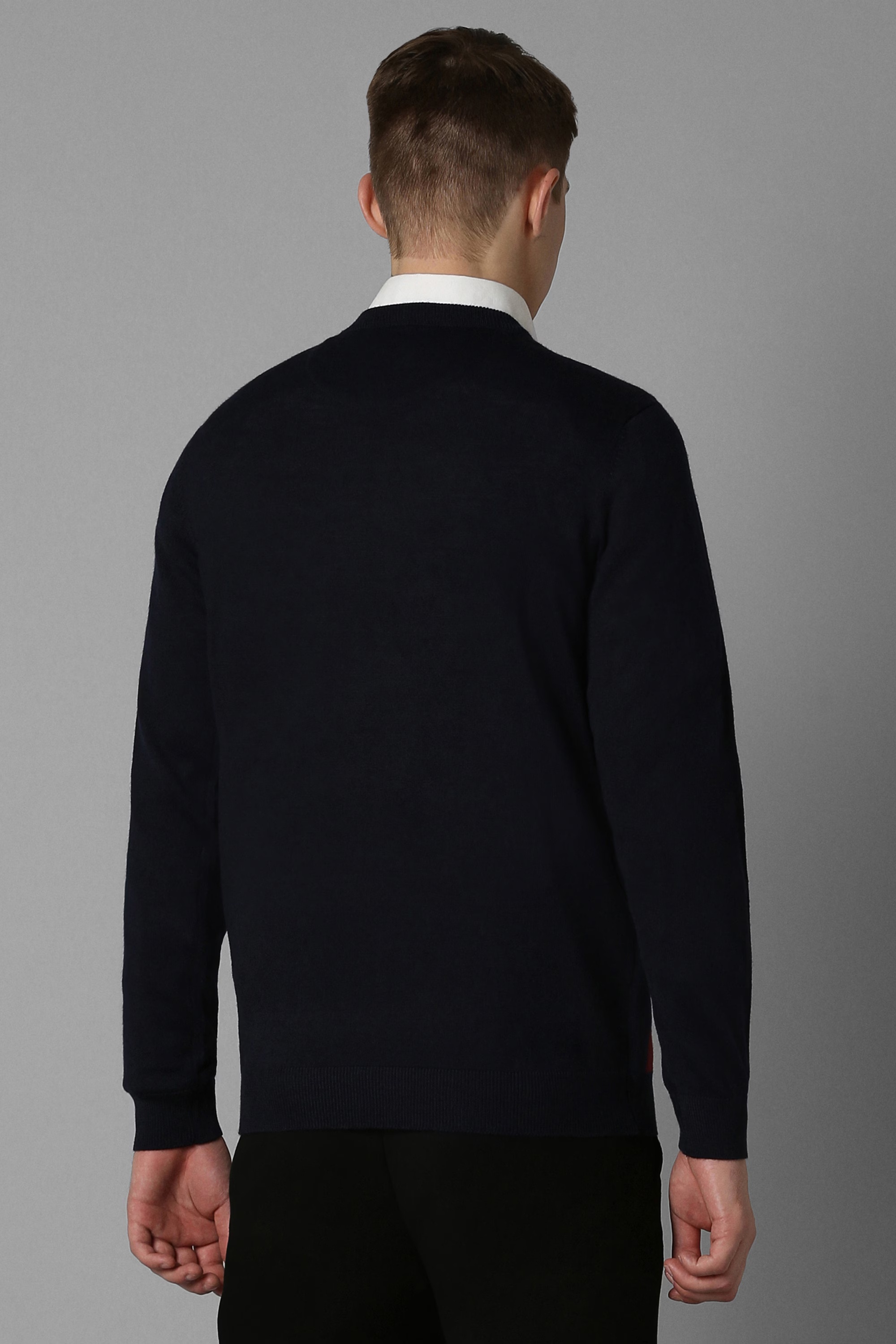 57542-men-navy-argyle-v-neck-full-sleeves-sweater-navy-1.webp