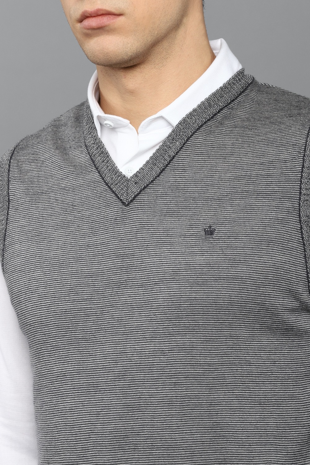 58073-men-grey-textured-v-neck-sleeveless-sweater-grey-1.jpg
