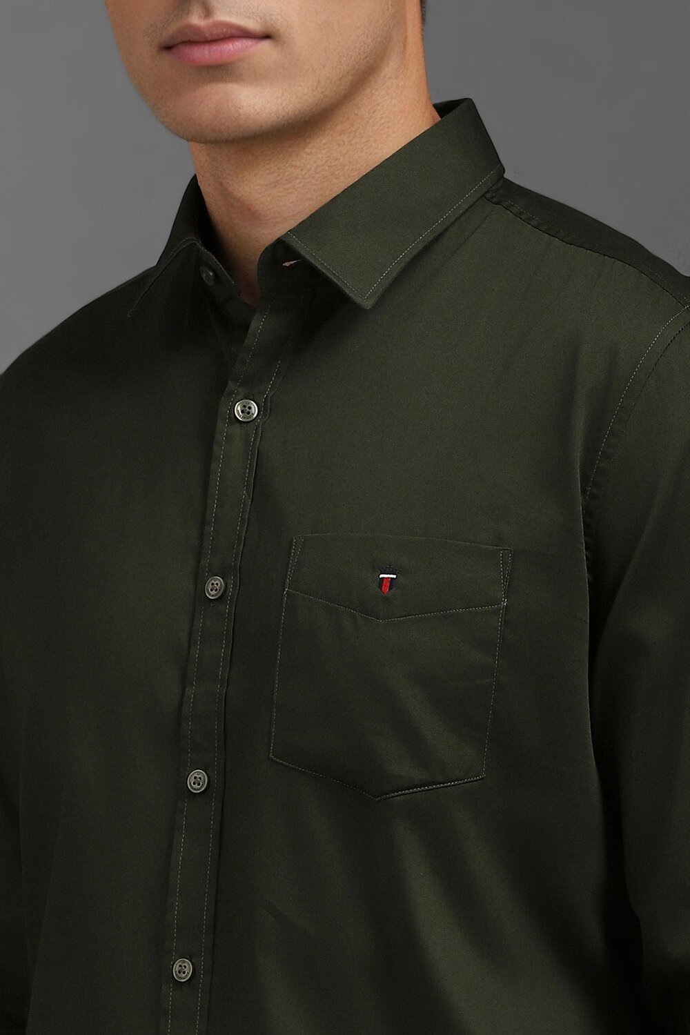 58367-men-green-slim-fit-solid-full-sleeves-casual-shirt-green-1.jpg