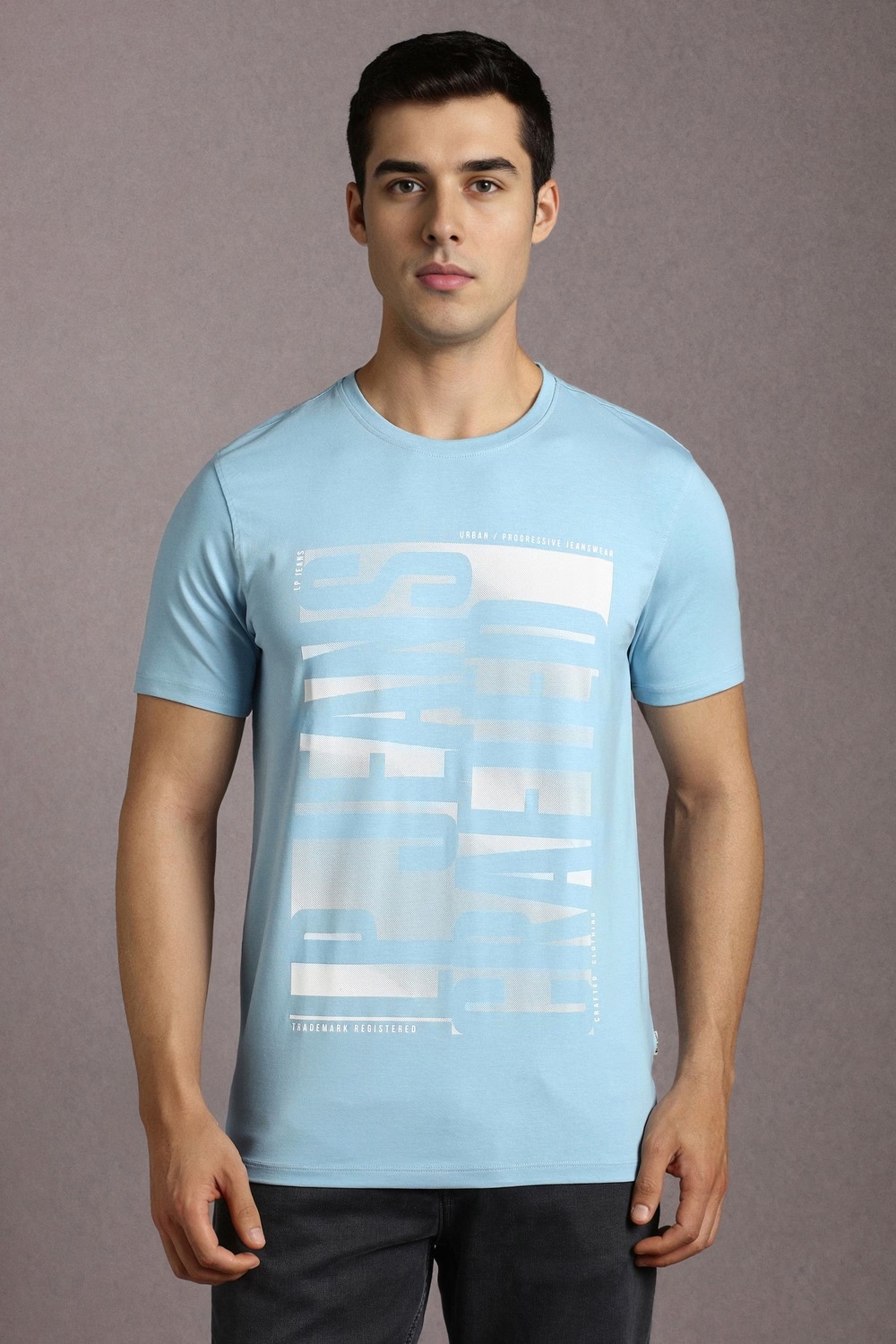 Men Light Blue Graphic Print Crew Neck T-shirt-Light Blue