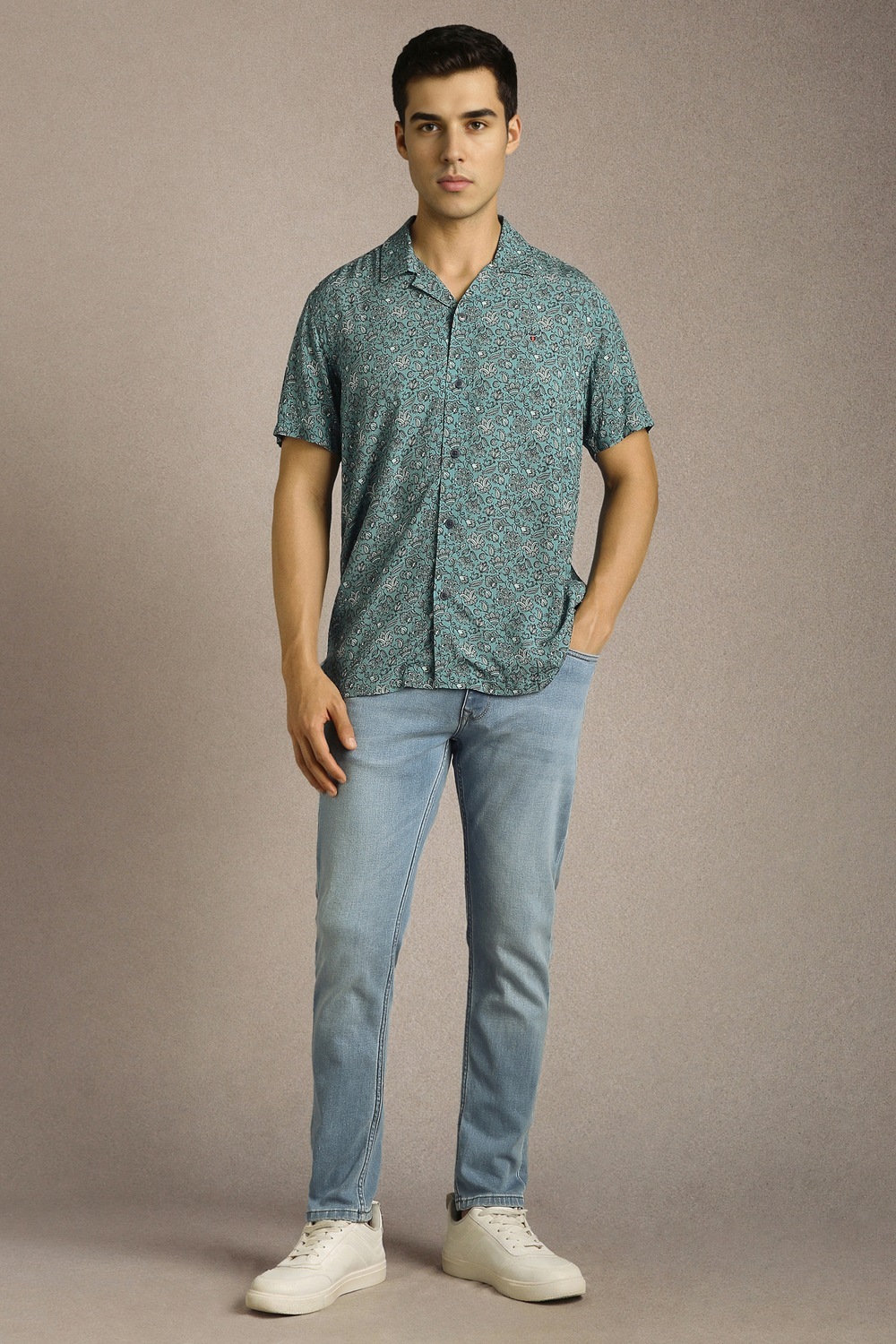 58724-men-light-blue-print-half-sleeves-casual-shirt-light-blue-1.jpg