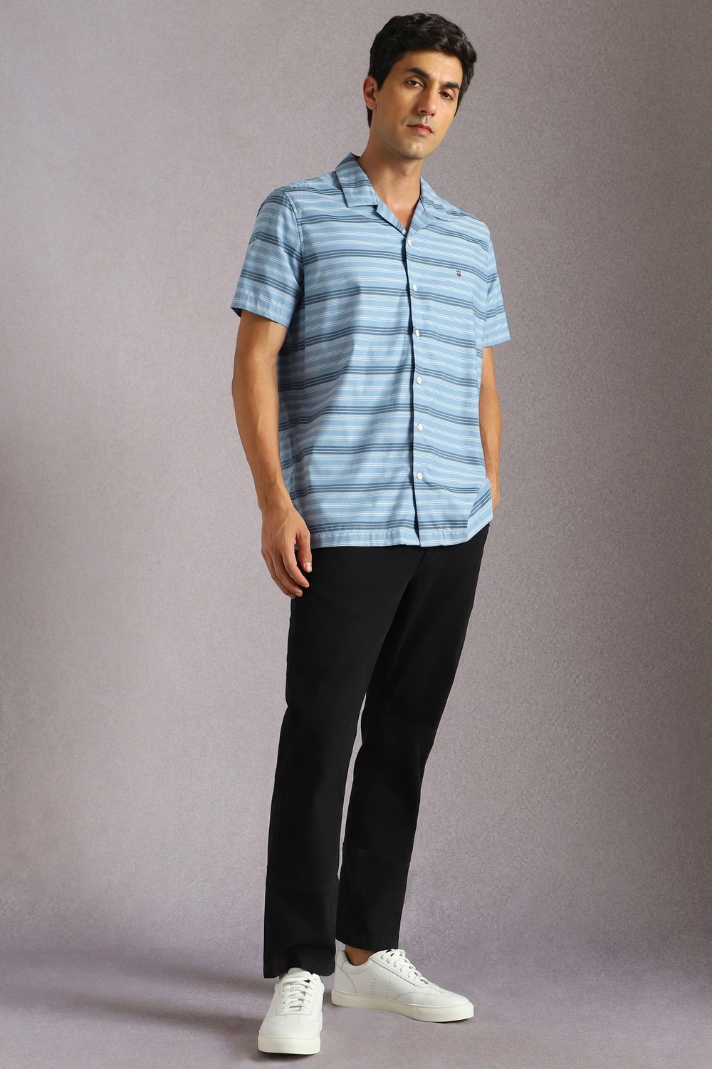 58858-men-light-blue-stripe-half-sleeves-casual-shirt-light-blue-1.jpg