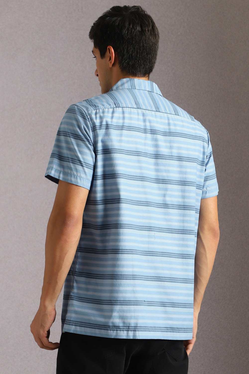 58858-men-light-blue-stripe-half-sleeves-casual-shirt-light-blue-1.jpg