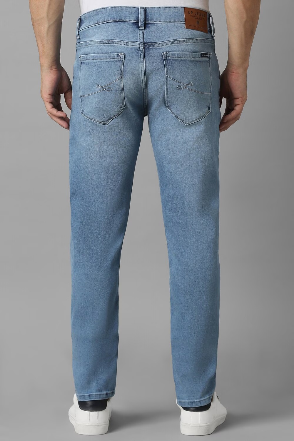 59569-men-blue-light-slim-tapered-fit-jeans-blue-1.jpg
