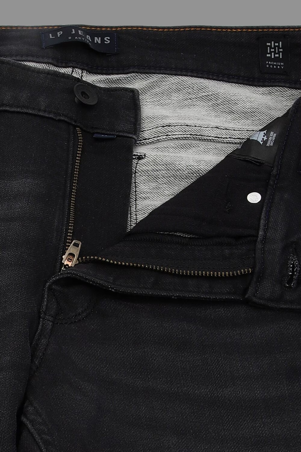 59648-men-black-dark-slim-fit-jeans-black-1.jpg
