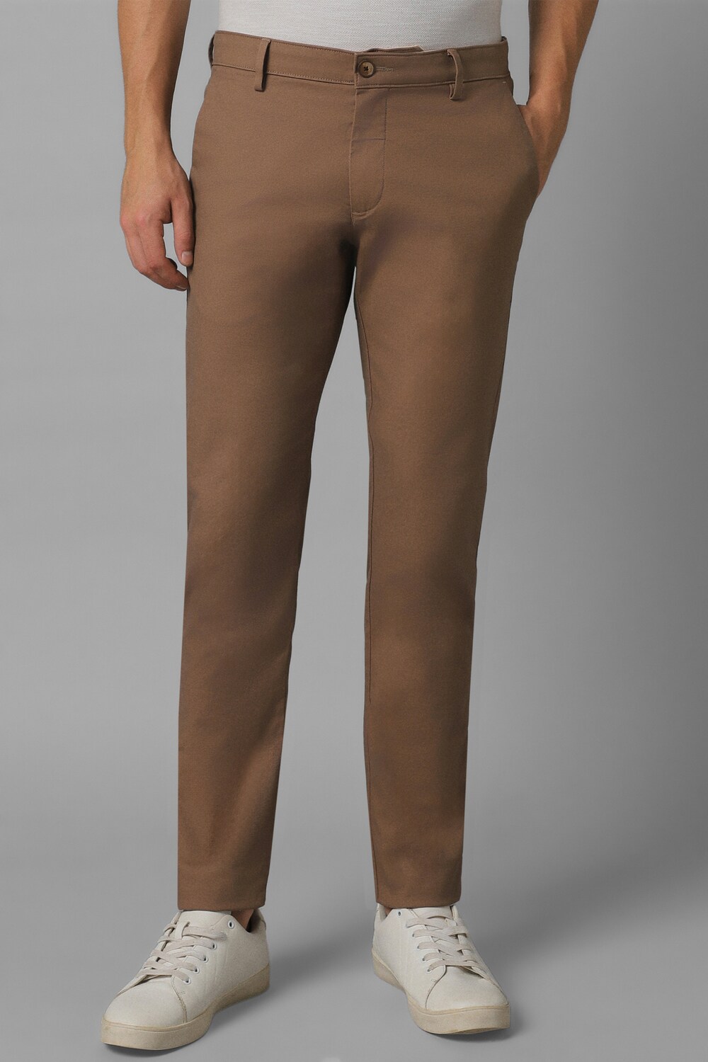 Men Brown Super Slim Fit Solid Flat Front Casual Trousers-Brown