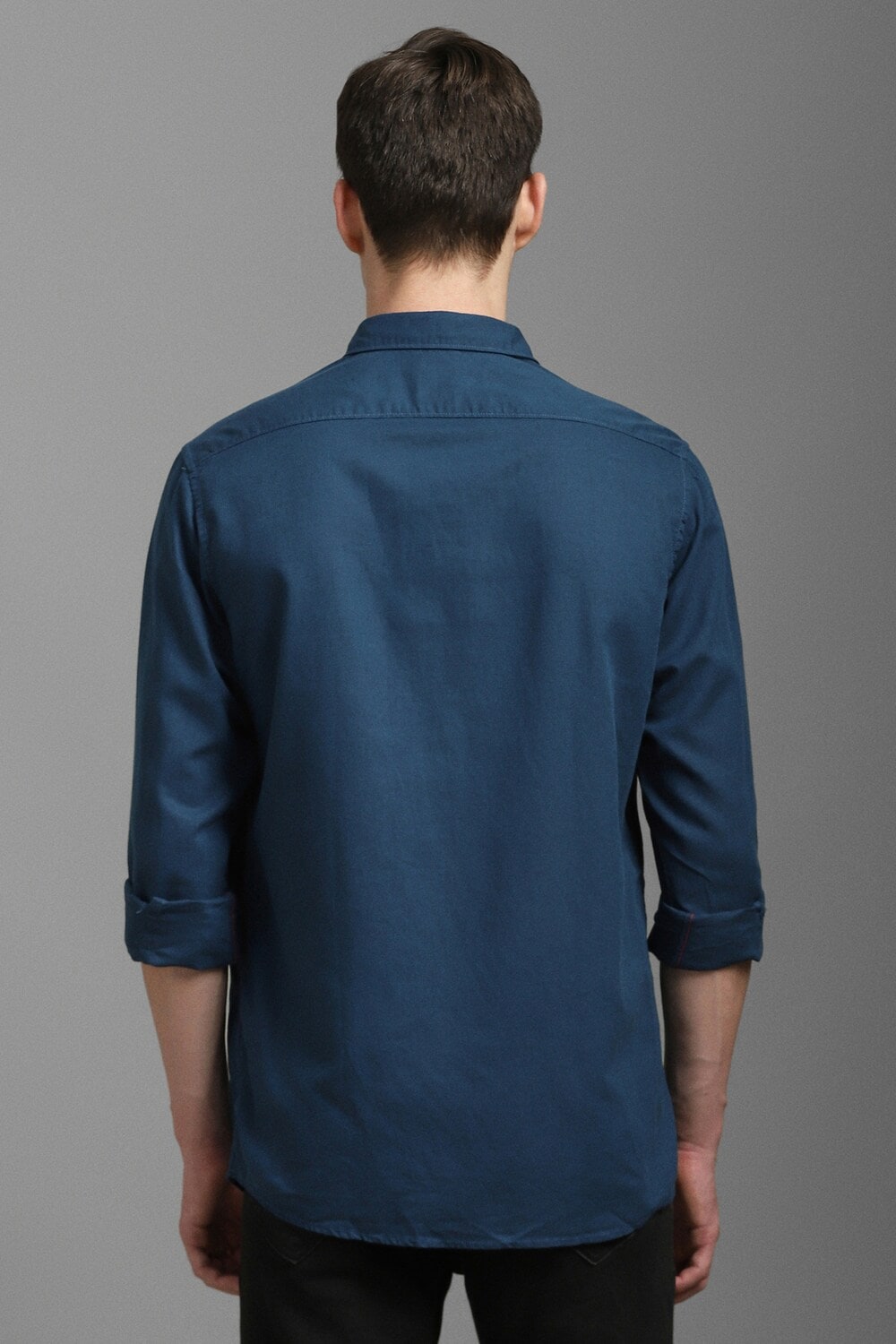 5978-men-navy-slim-fit-solid-full-sleeves-casual-shirt-navy-1.jpg