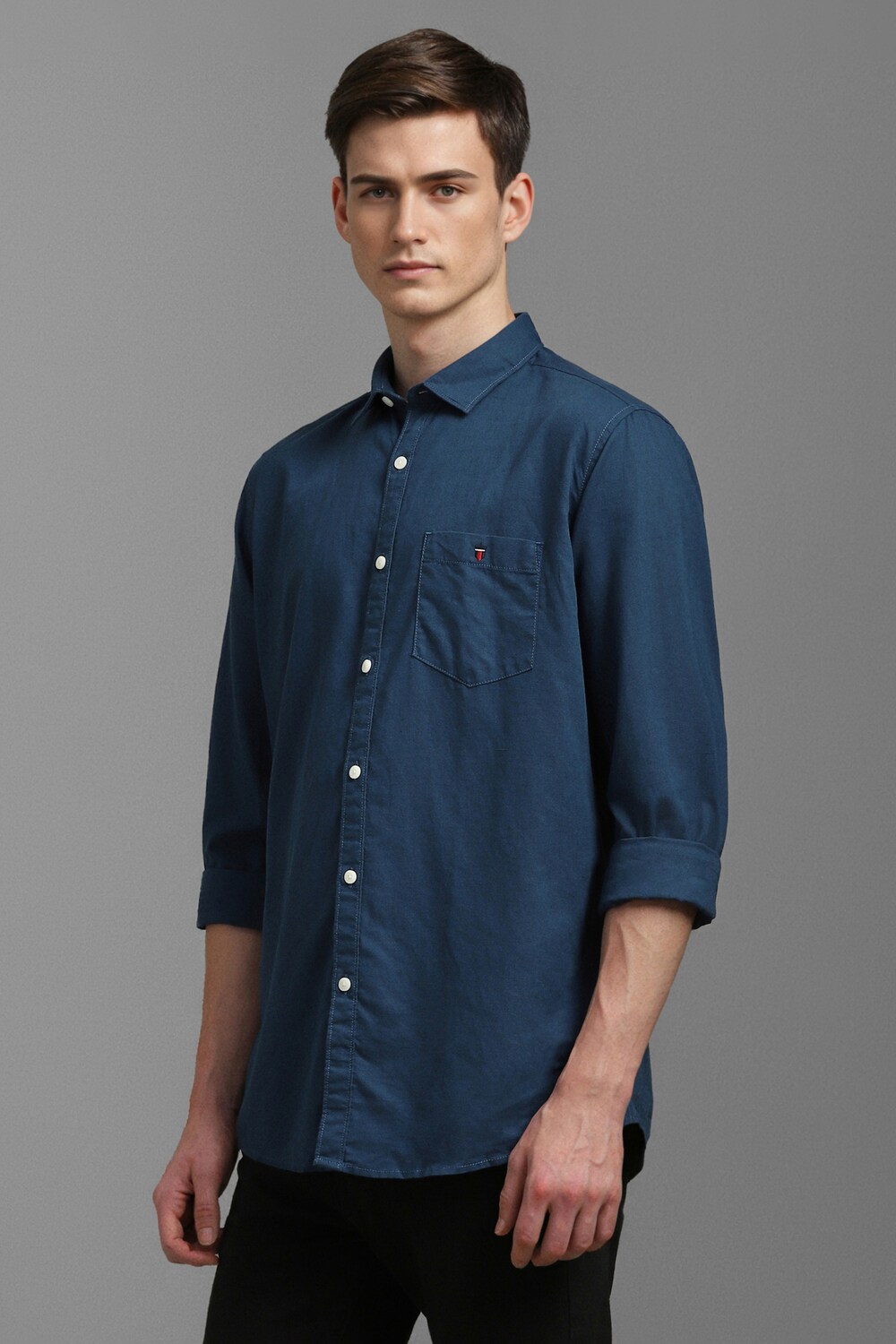 5978-men-navy-slim-fit-solid-full-sleeves-casual-shirt-navy-1.jpg
