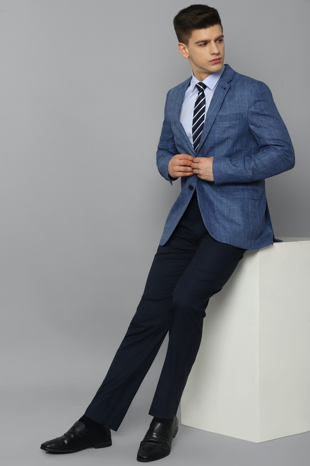 Men Blue Slim Fit Check Formal Blazer-Blue