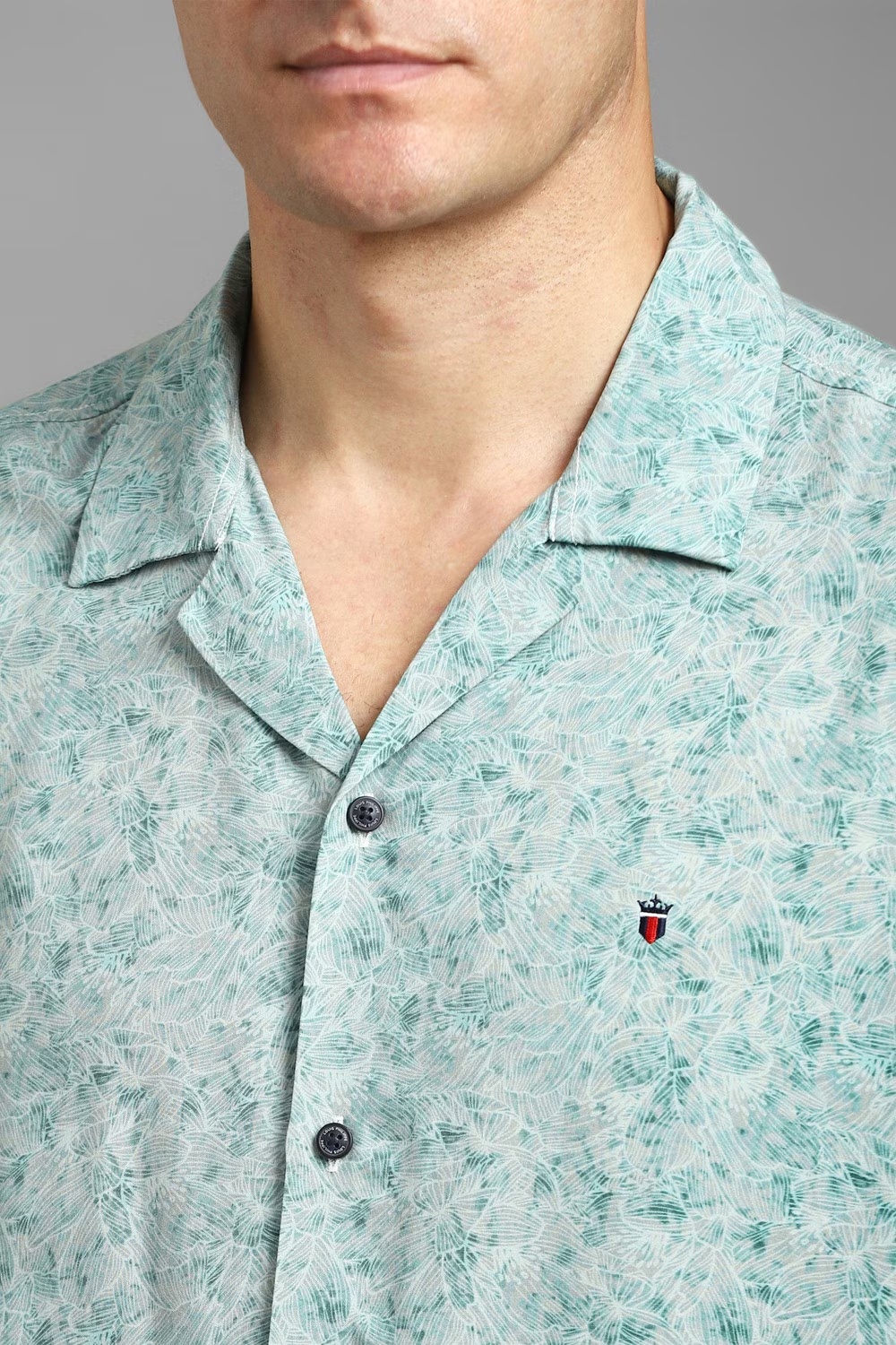 60116-men-green-slim-fit-print-half-sleeves-casual-shirt-green-1.jpg