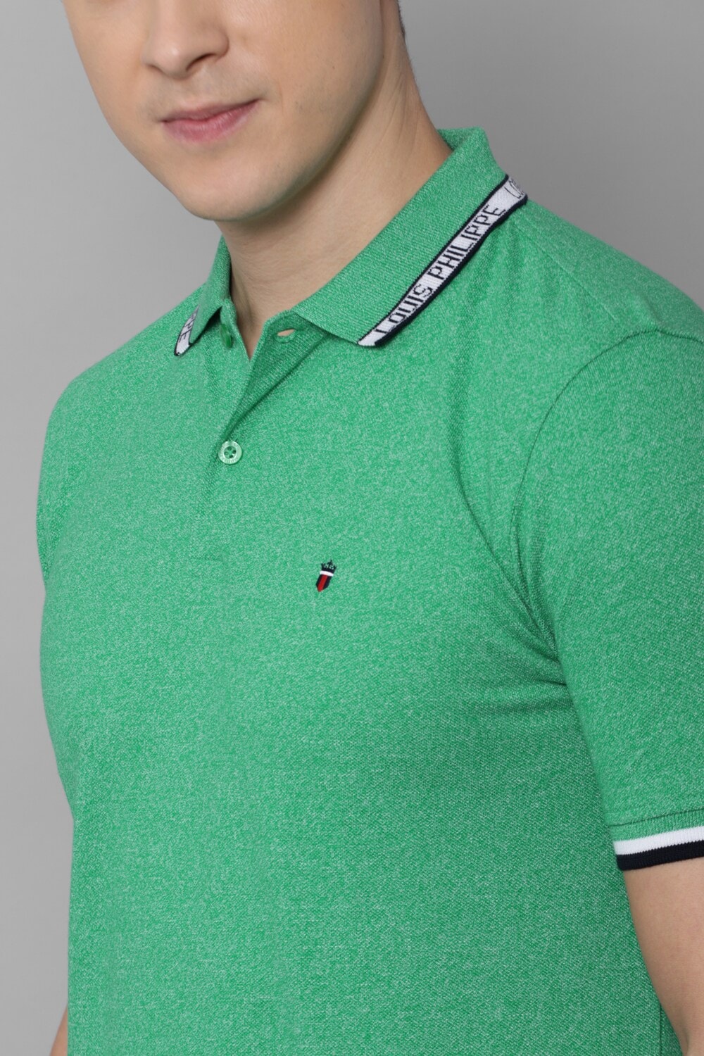 60395-men-green-textured-polo-neck-t-shirt-green-1.jpg