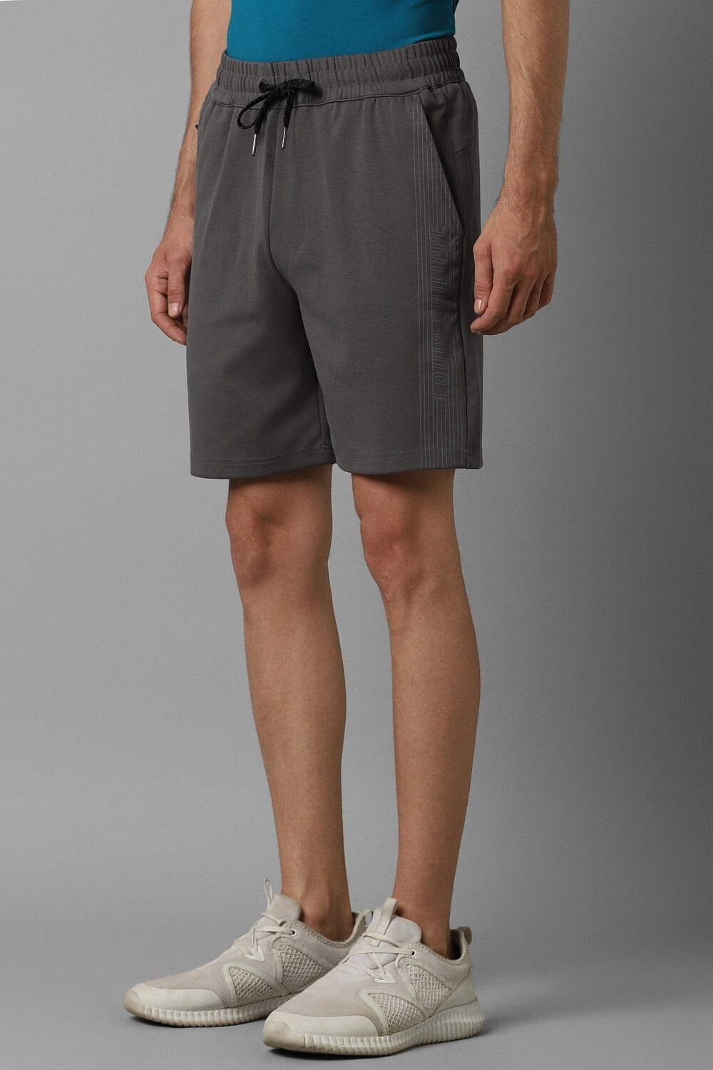 60444-men-grey-print-slim-fit-shorts-grey-1.jpg