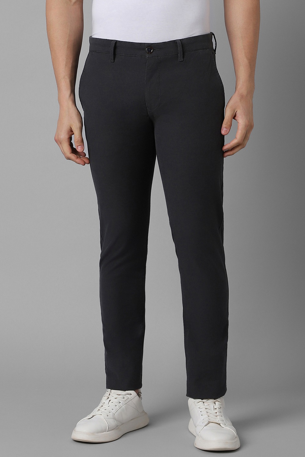 Men Black Solid Flat Front Casual Trousers-Black