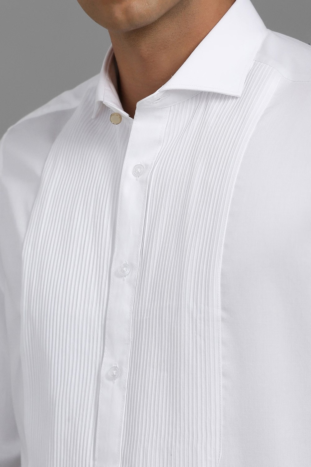 60871-men-white-classic-fit-solid-full-sleeves-formal-shirt-white-1.jpg