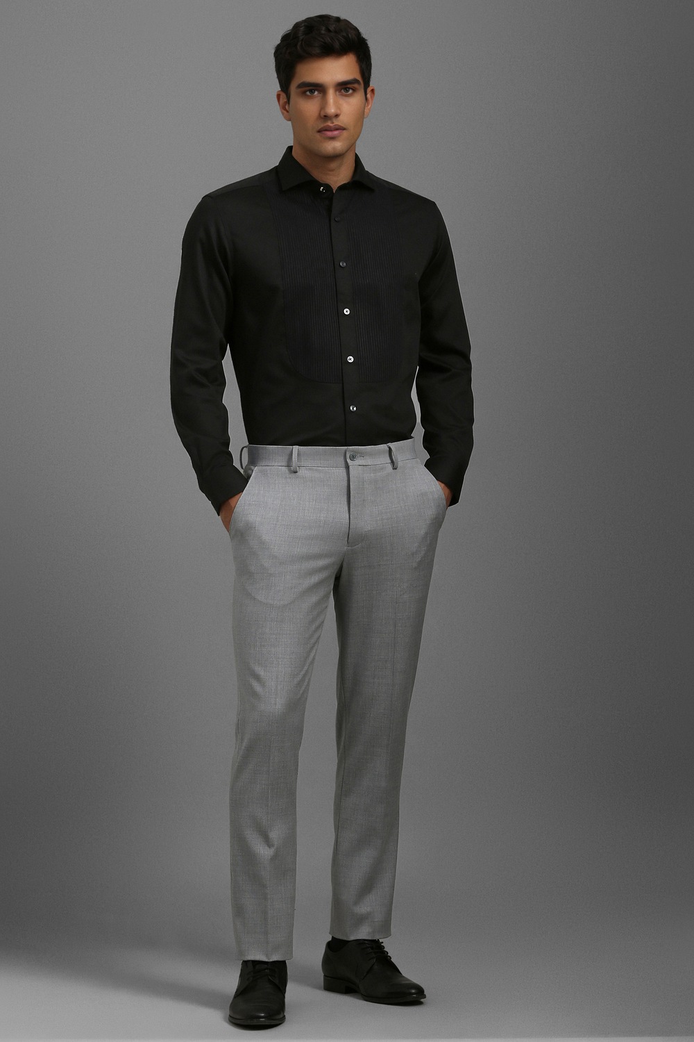 61183-men-black-classic-fit-solid-full-sleeves-formal-shirt-black-1.jpg