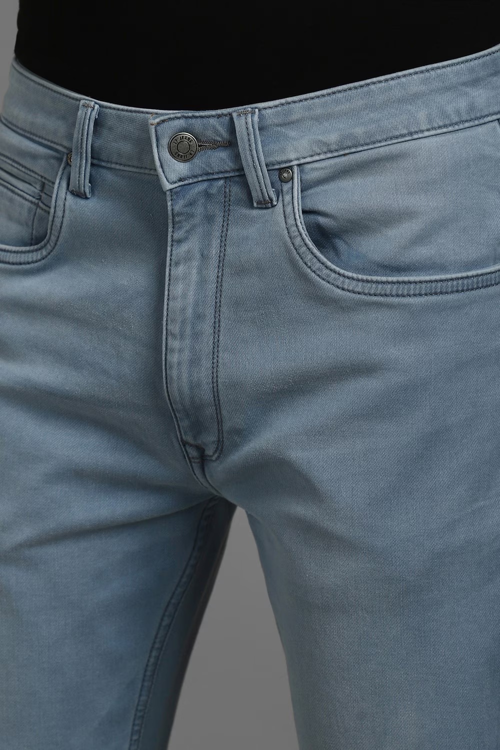 61279-men-blue-light-slim-fit-jeans-blue-1.jpg