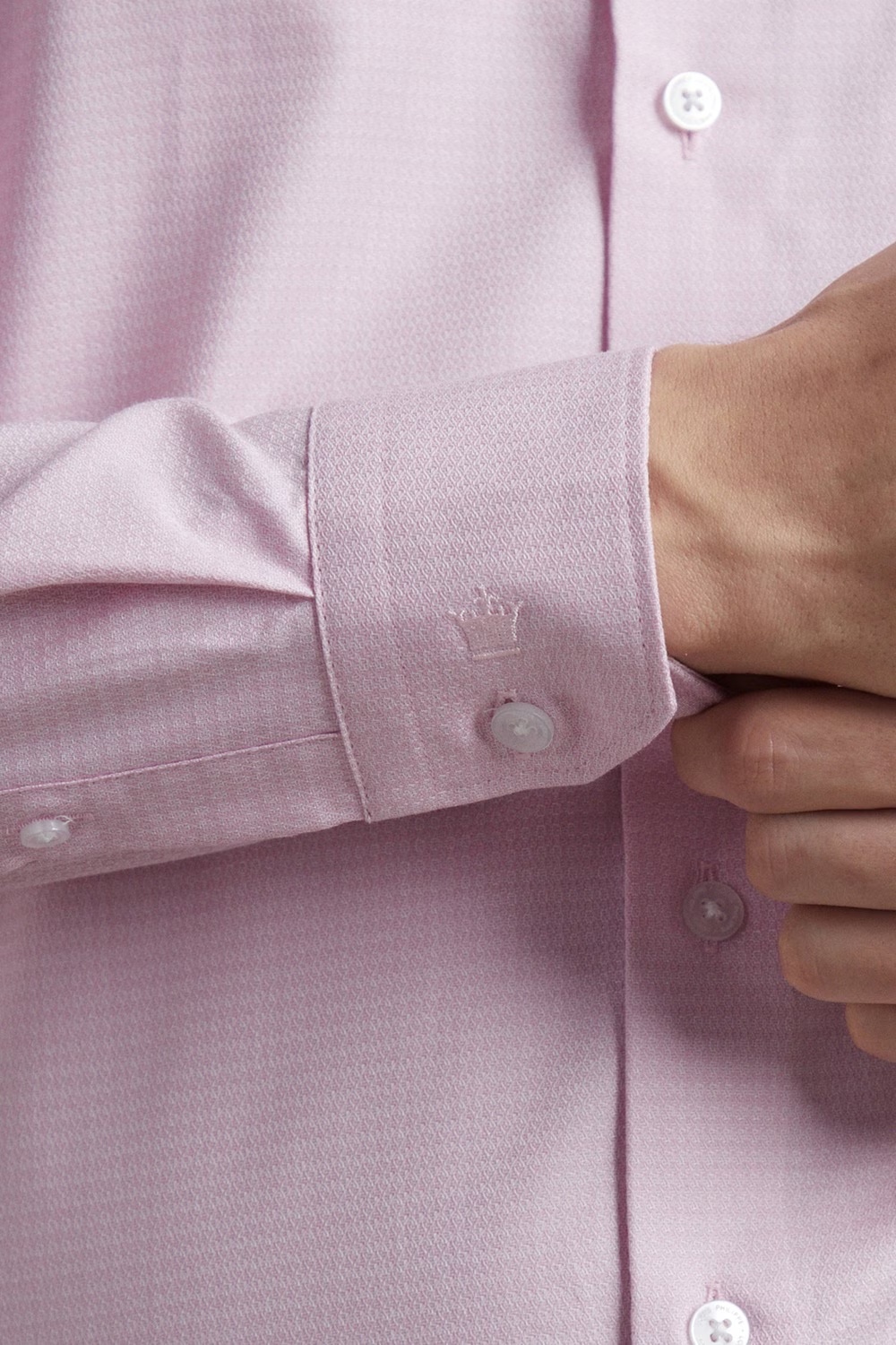 61545-men-pink-slim-fit-textured-full-sleeves-formal-shirt-pink-1.jpg