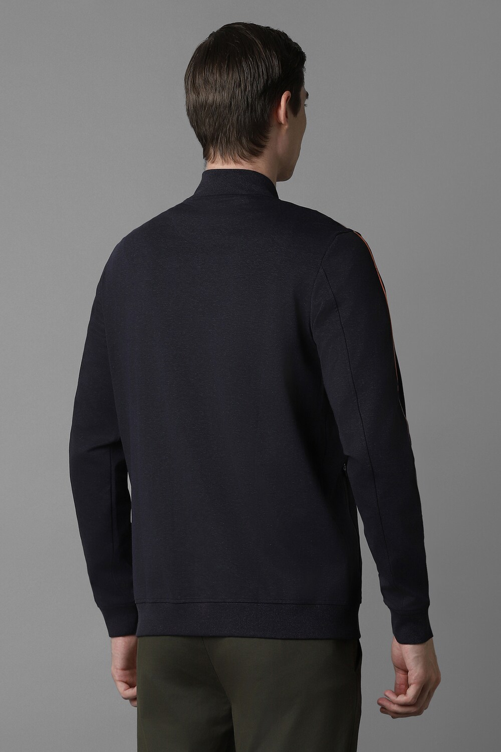 62033-men-casual-black-solid-sweatshirt-black-1.jpg