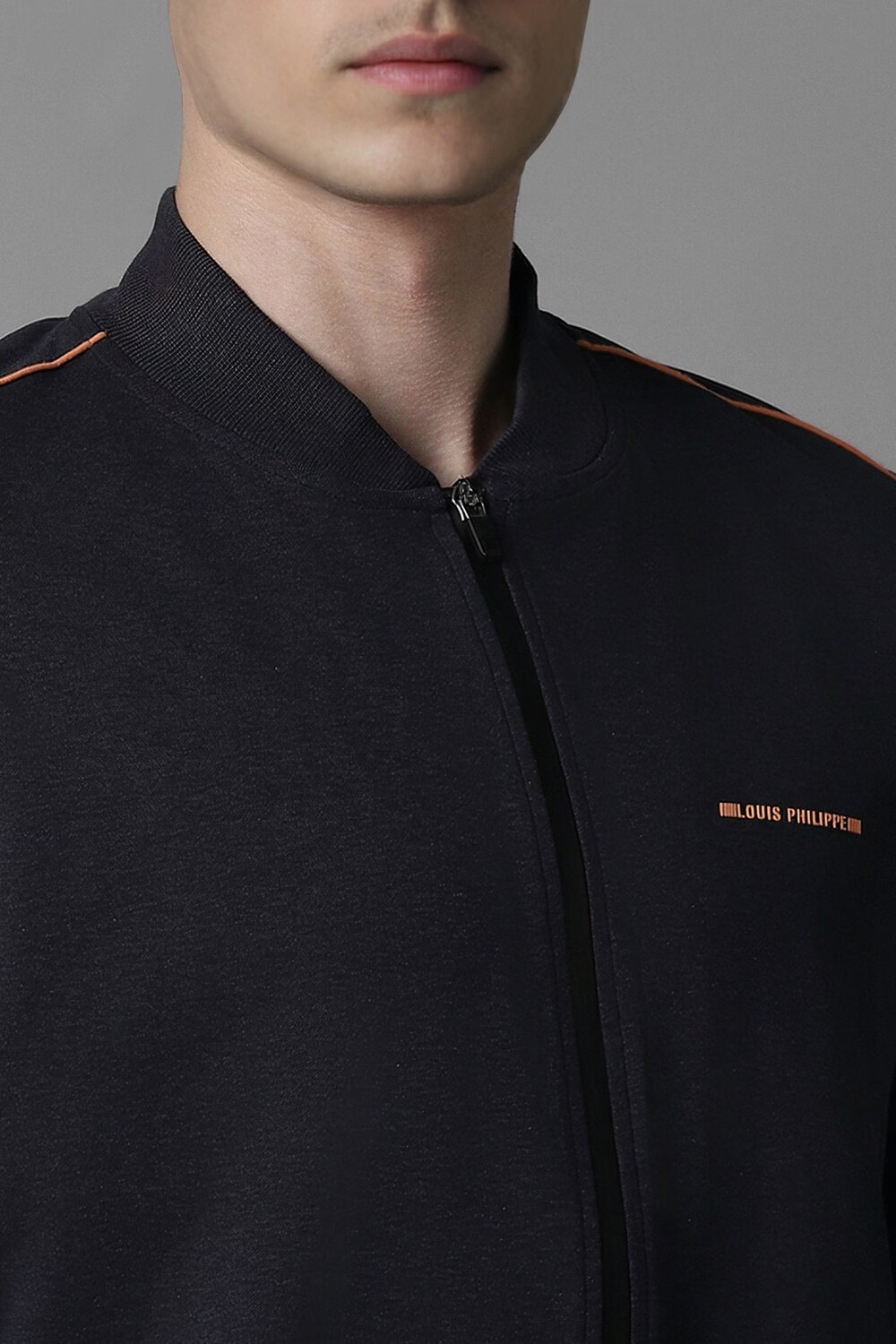 62033-men-casual-black-solid-sweatshirt-black-1.jpg