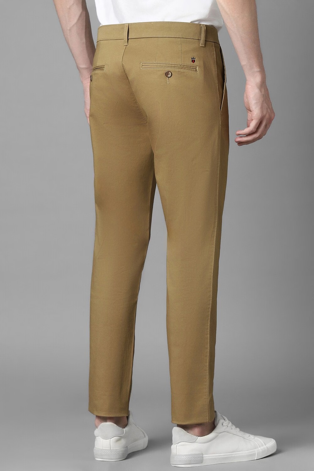 62040-men-khaki-slim-fit-solid-flat-front-casual-trousers-khaki-1.jpg