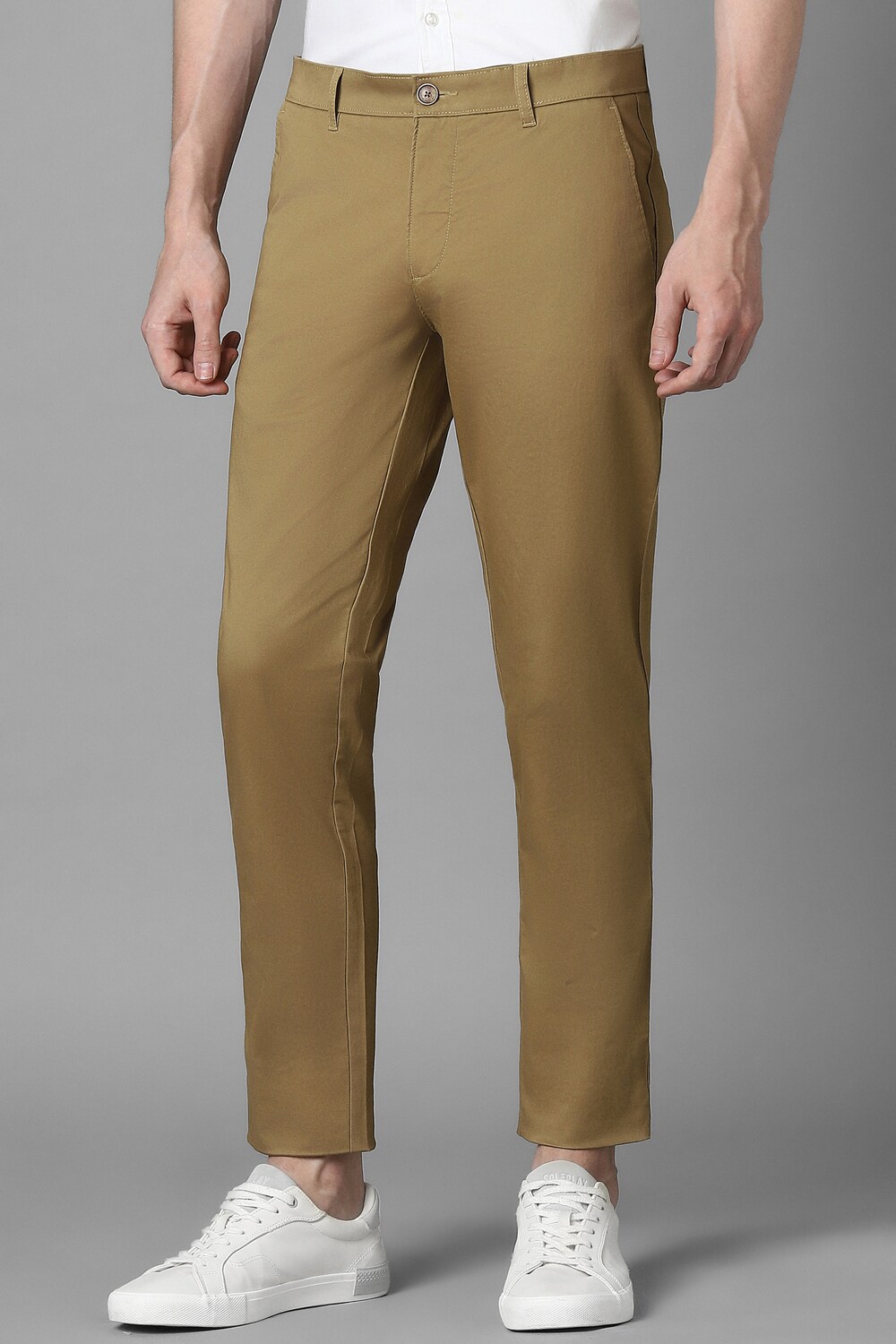 62040-men-khaki-slim-fit-solid-flat-front-casual-trousers-khaki-1.jpg