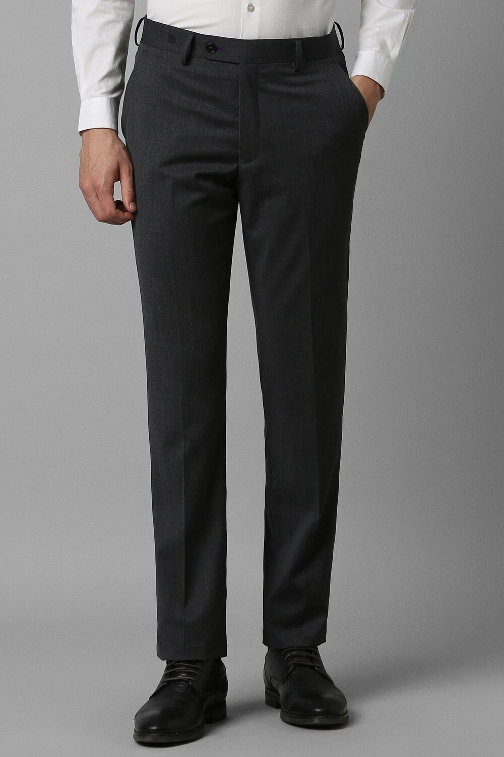 Men Black Slim Fit Textured Flat Front Formal Trousers-Black