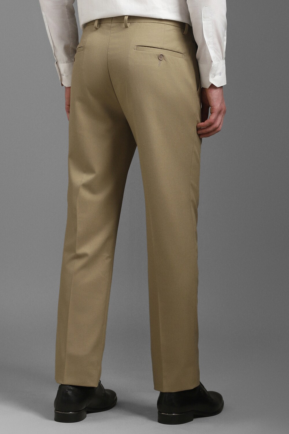 62557-men-khaki-slim-fit-solid-flat-front-formal-trousers-khaki-1.jpg