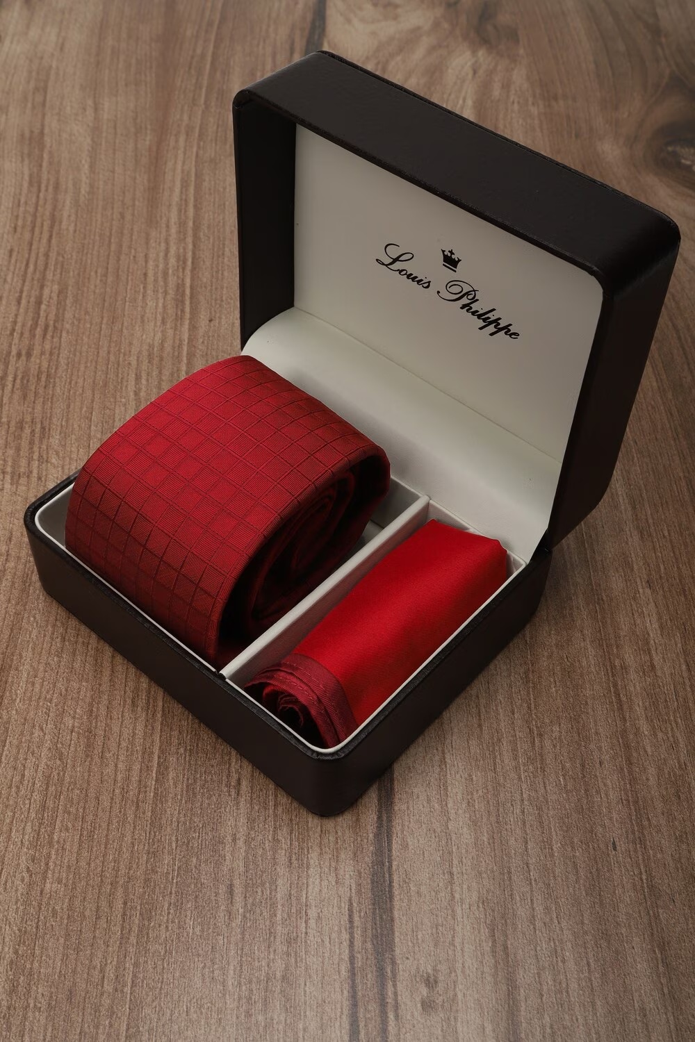 Men Maroon Check Tie and Pocket Square-Maroon