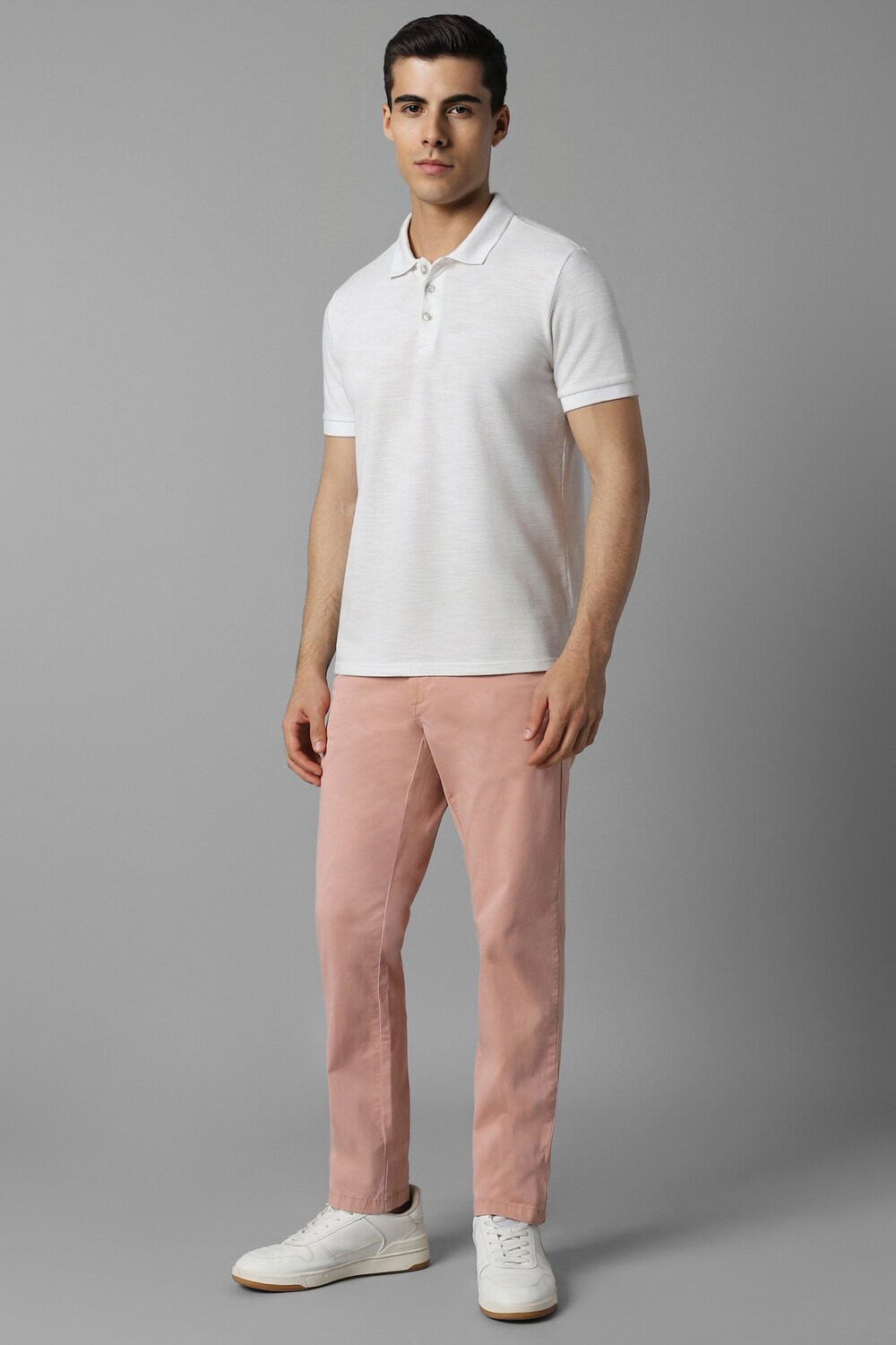 Men Pink Slim Fit Solid Flat Front Casual Trousers-Pink