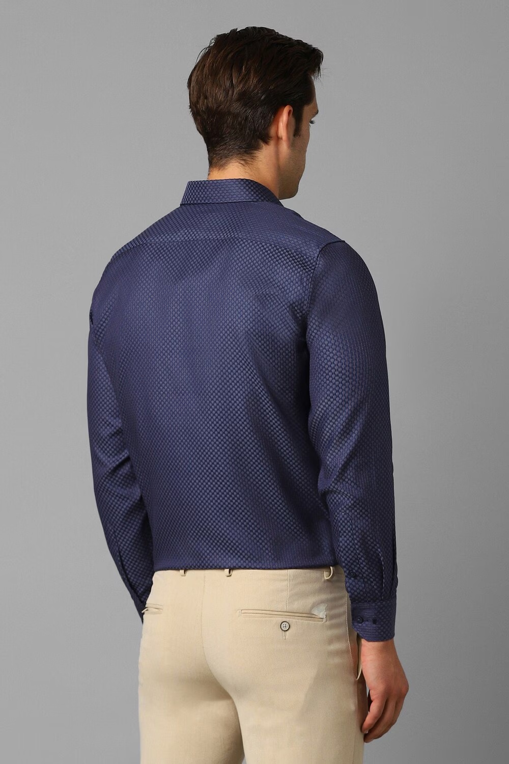 62940-men-navy-classic-fit-textured-full-sleeves-formal-shirt-navy-1.jpg