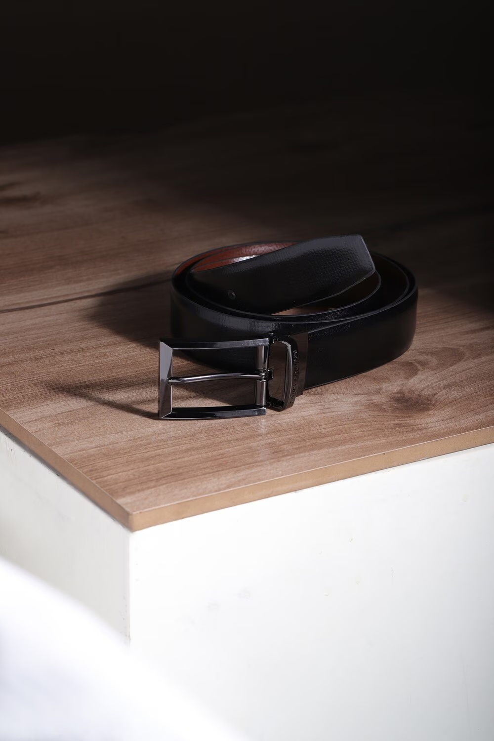 Men Black Textured Genuine Leather Formal Belt-Black