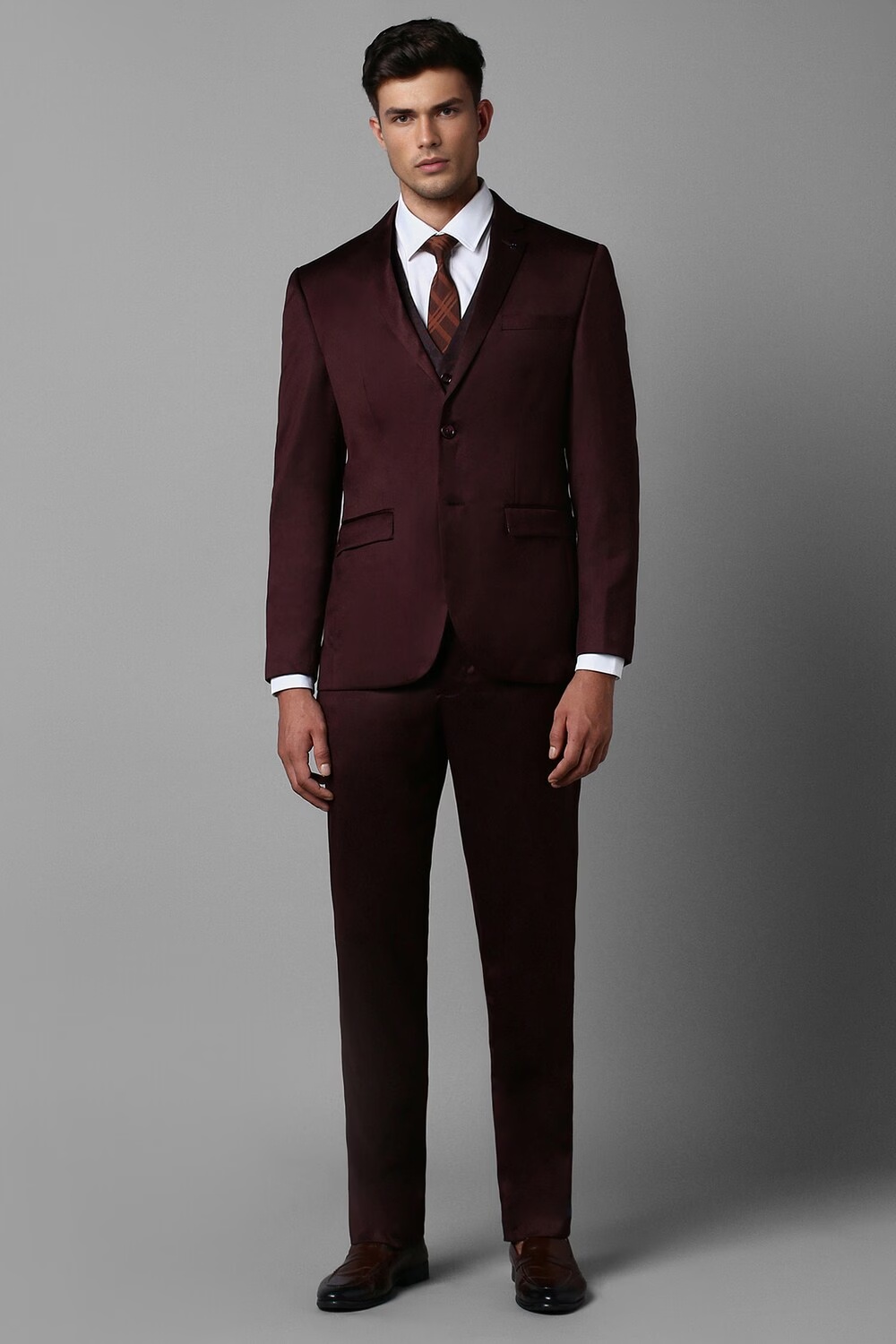 63360-men-maroon-slim-fit-solid-formal-three-piece-suit-maroon-1.jpg