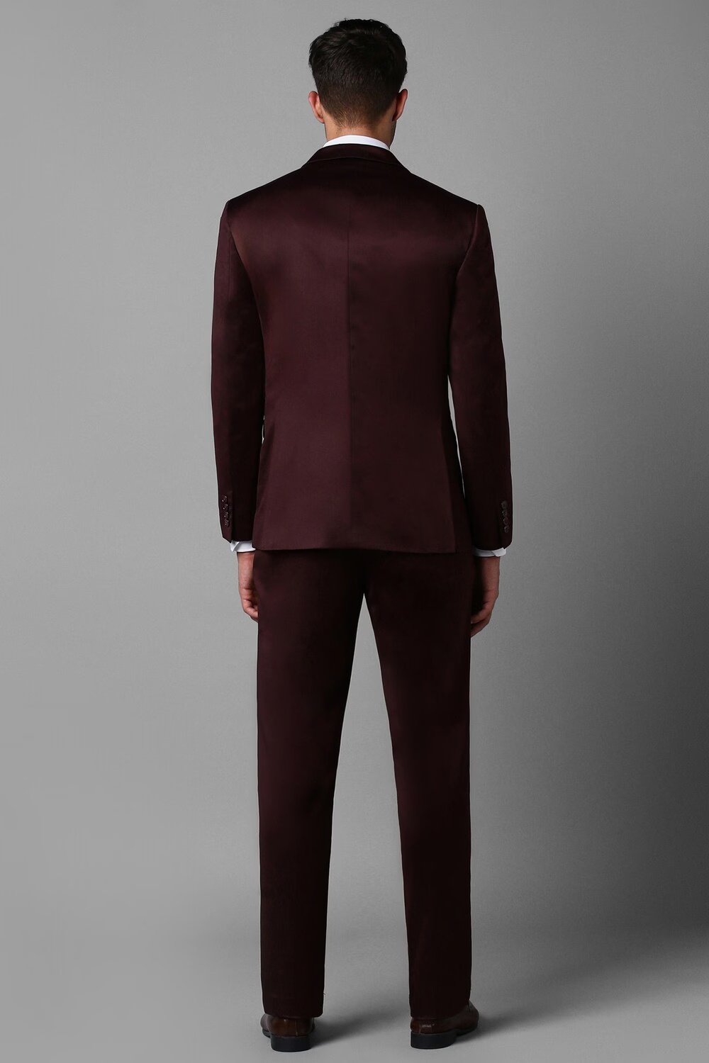 63360-men-maroon-slim-fit-solid-formal-three-piece-suit-maroon-1.jpg