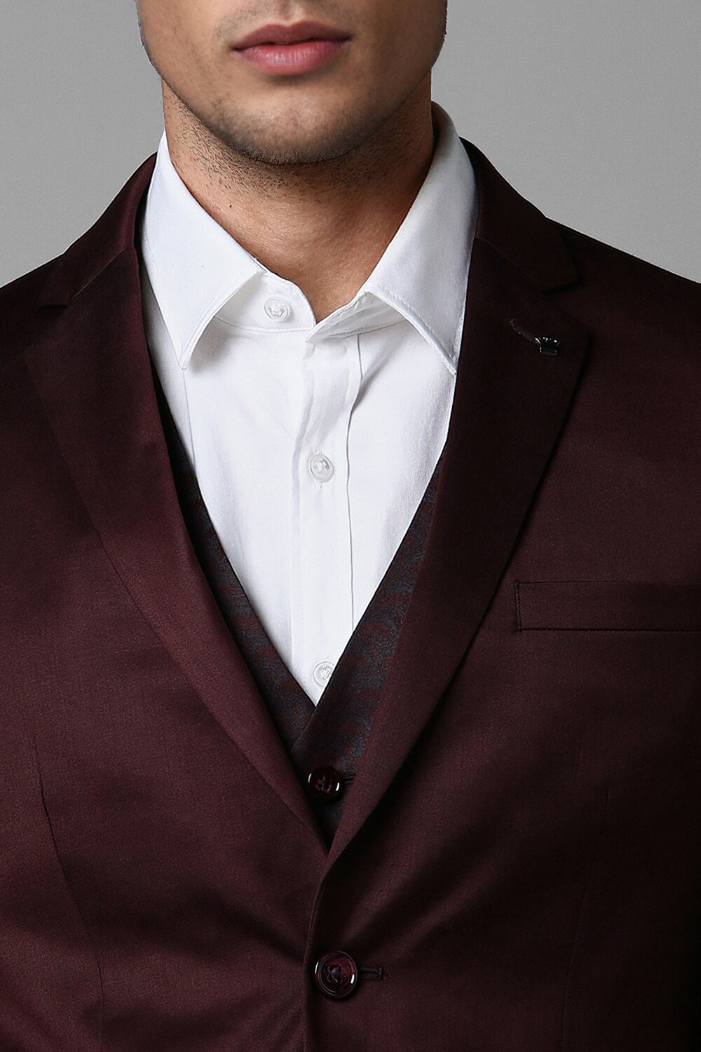 63360-men-maroon-slim-fit-solid-formal-three-piece-suit-maroon-1.jpg