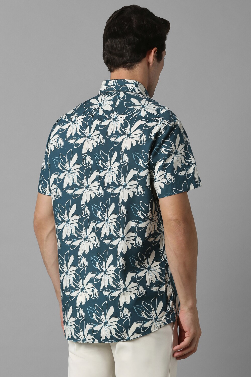 63553-men-green-slim-fit-print-half-sleeves-casual-shirt-green-1.jpg