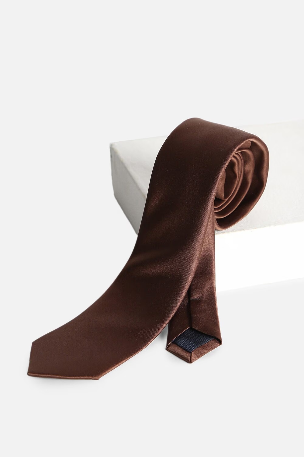 Men Brown Solid Bow Tie-Brown