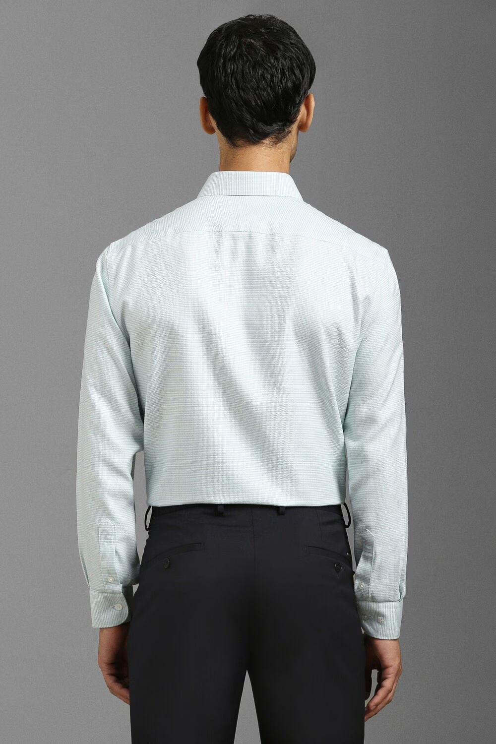 63749-men-green-classic-fit-textured-full-sleeves-formal-shirt-green-1.jpg