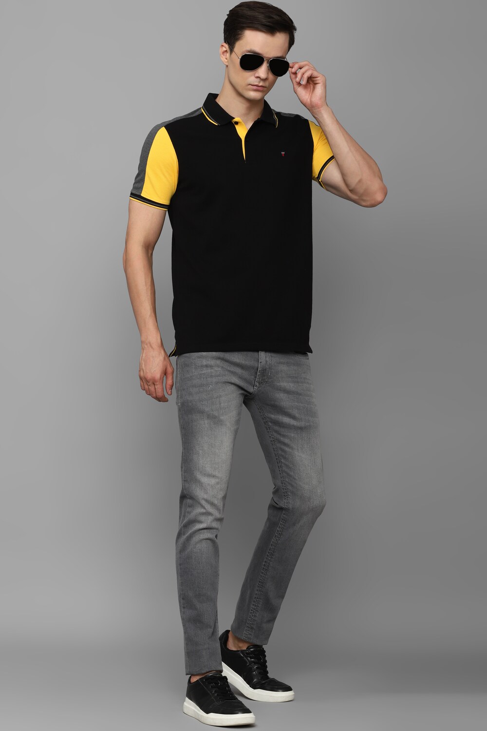63928-men-black-print-polo-neck-t-shirt-black-1.jpg