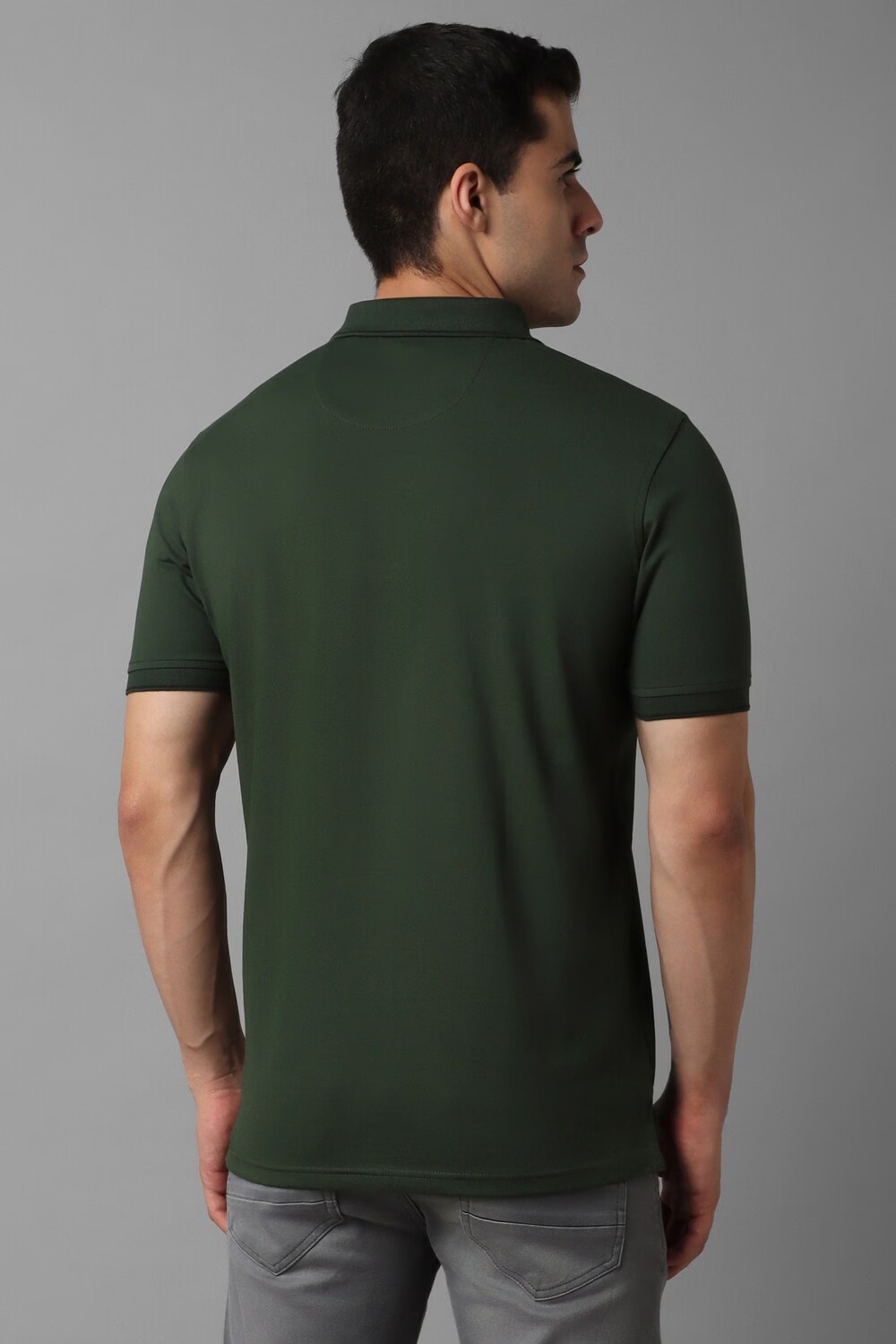63998-men-olive-solid-polo-neck-t-shirt-olive-1.jpg