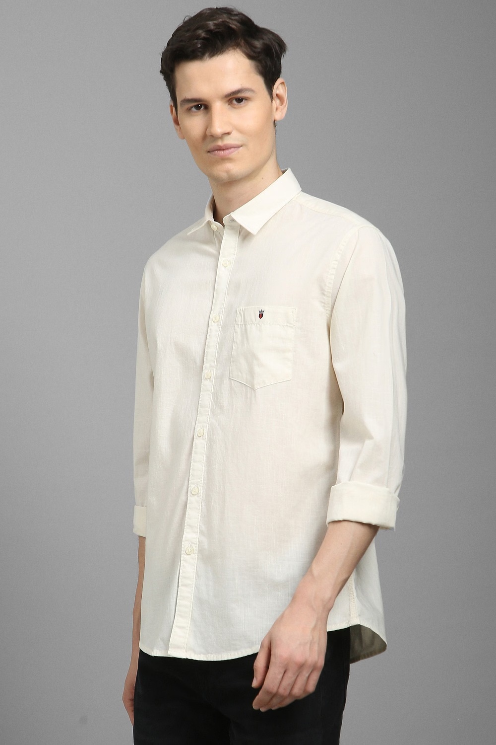6418-men-white-slim-fit-solid-full-sleeves-casual-shirt-white-1.jpg