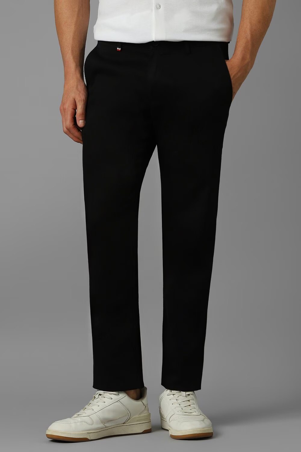 Men Black Slim Fit Textured Flat Front Casual Trousers-Black