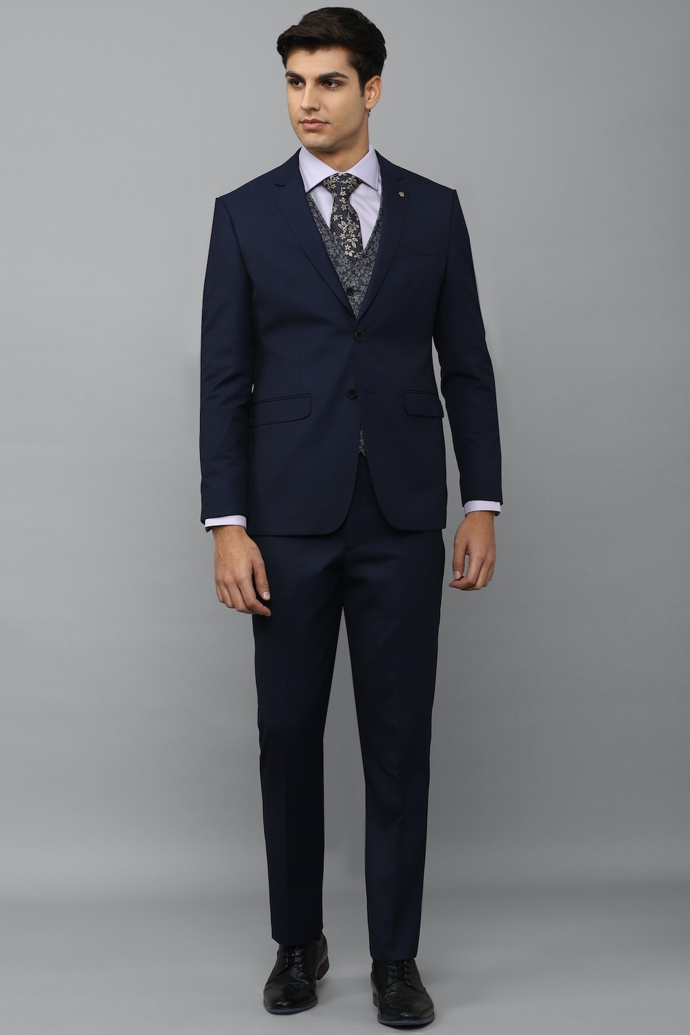 Men Navy Slim Fit Solid Formal Three Piece Suit-Navy