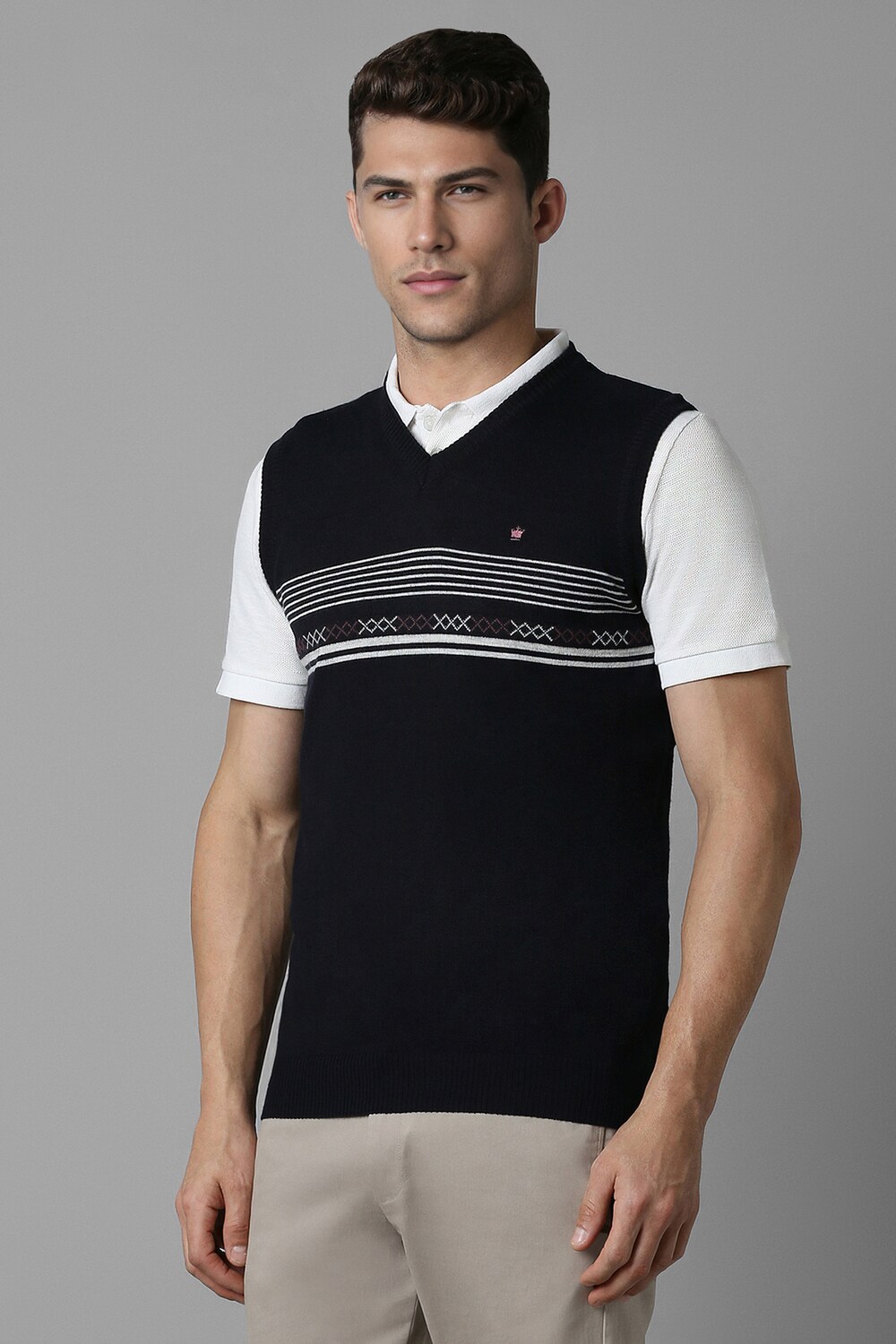 647-men-black-patterned-v-neck-sleeveless-sweater-black-1.jpg