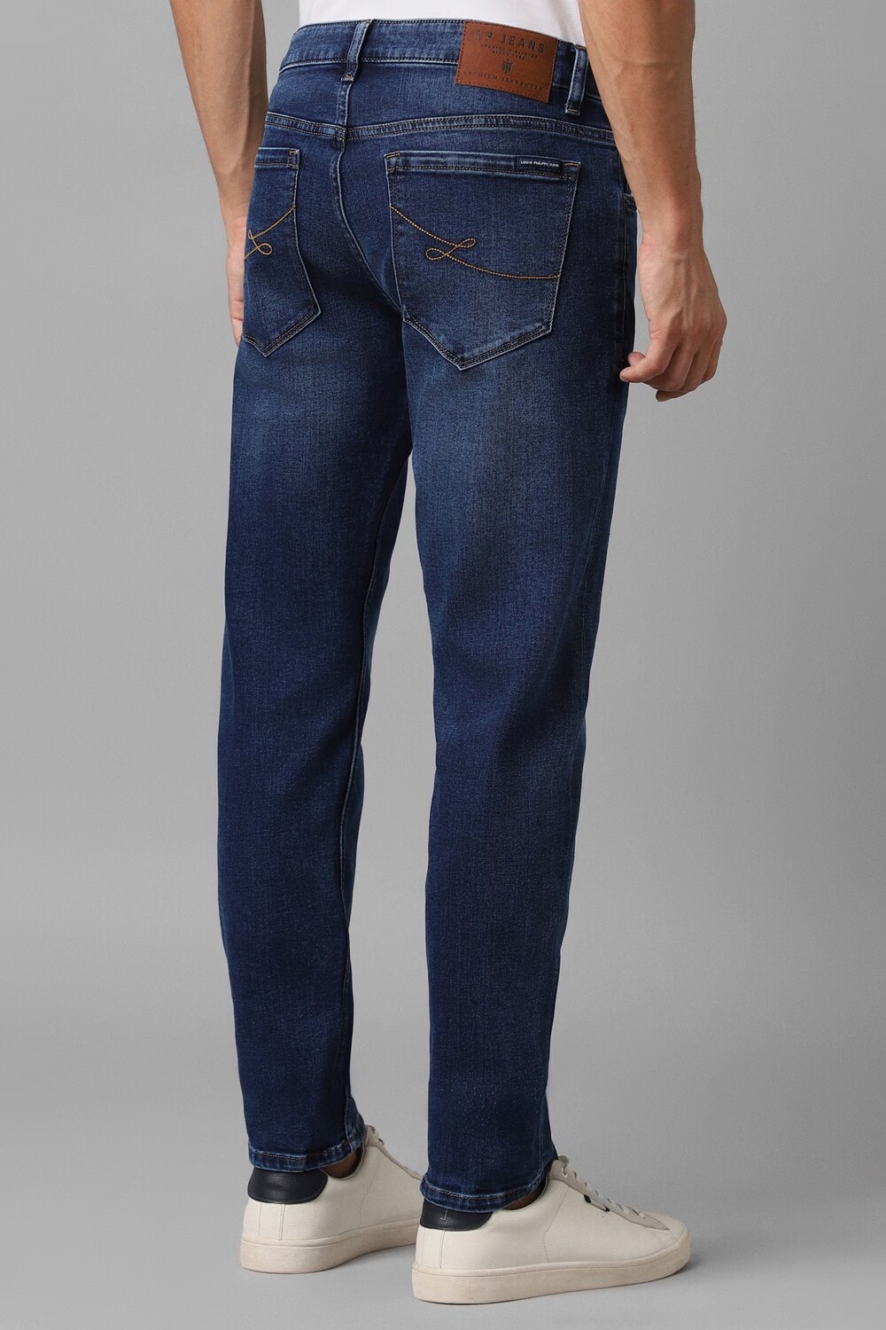 64730-men-navy-light-slim-fit-jeans-navy-1.jpg