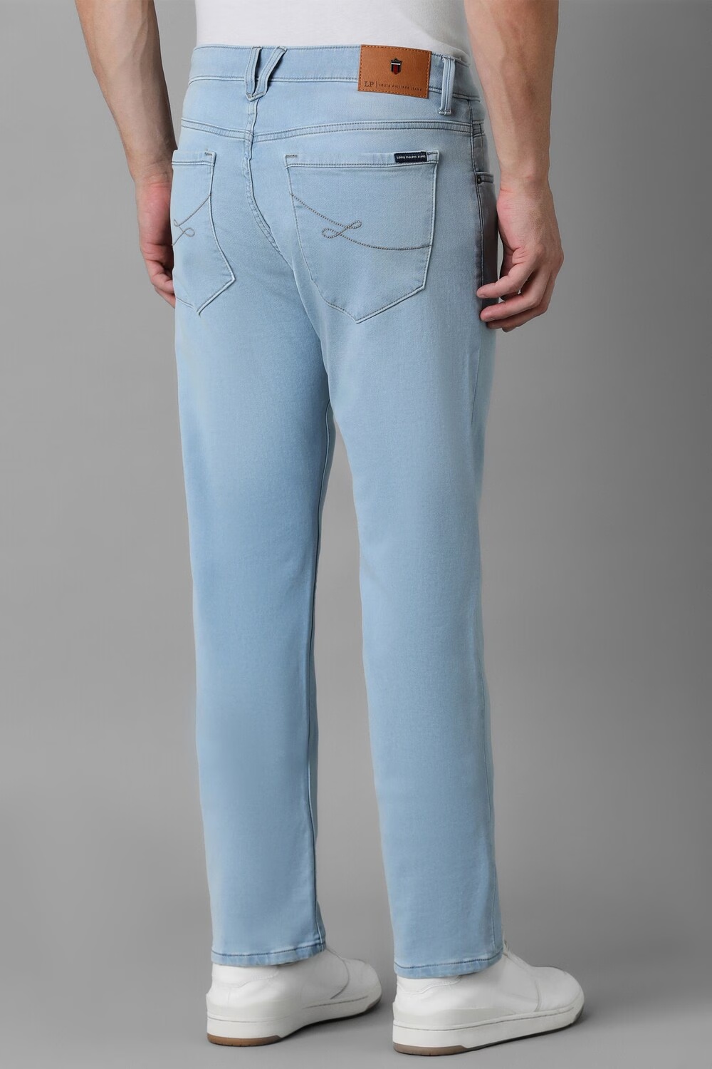 64909-men-blue-dark-wash-regular-fit-jeans-blue-1.jpg