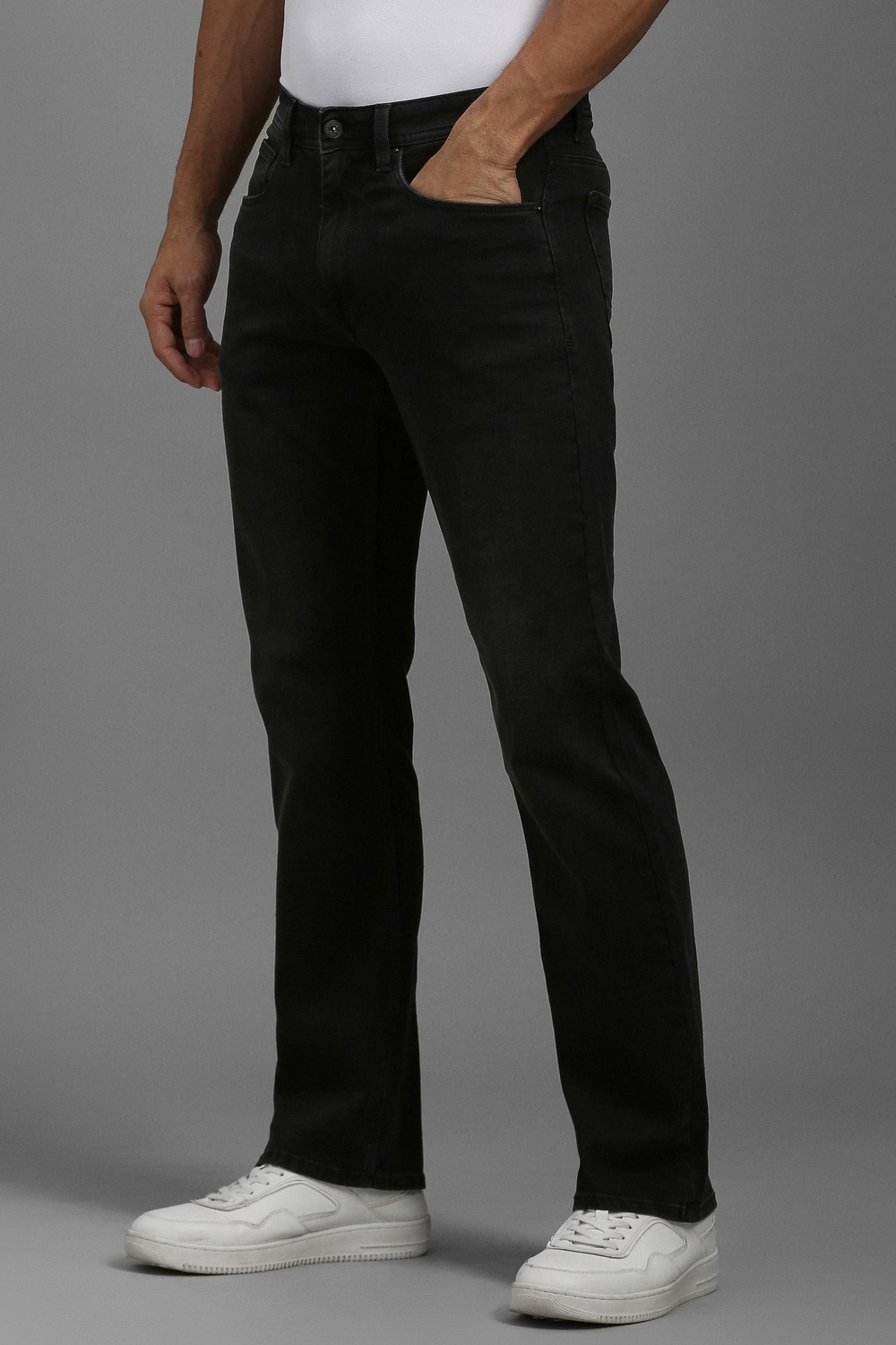 6564-men-black-light-slim-fit-jeans-black-1.jpg