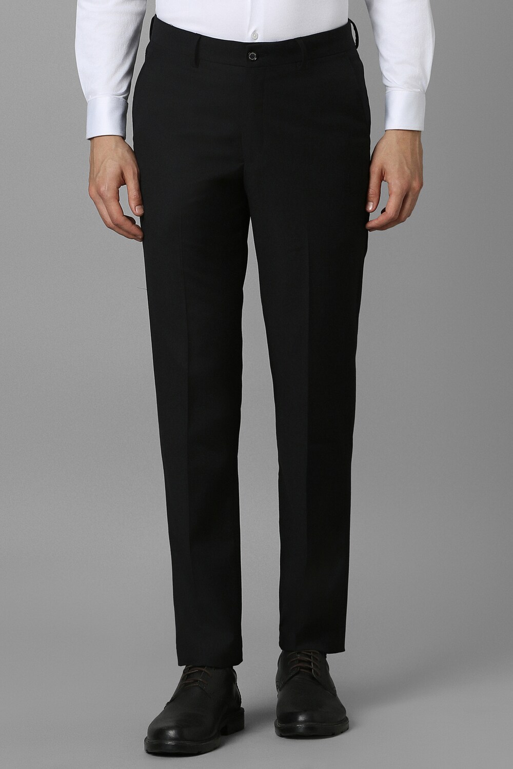 Men Black Slim Fit Solid Flat Front Formal Trousers-Black